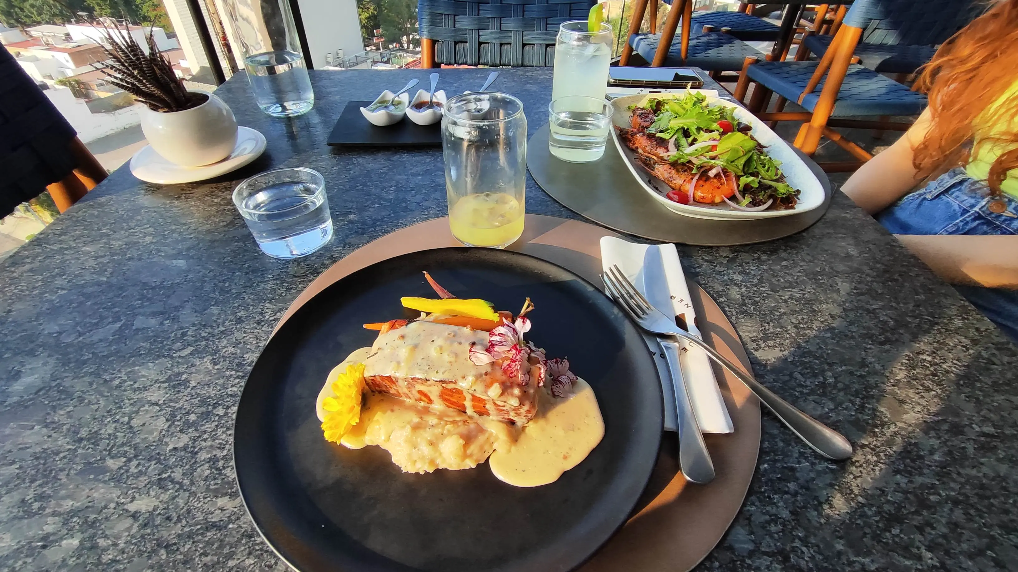 Querida Luna Restaurant image 5