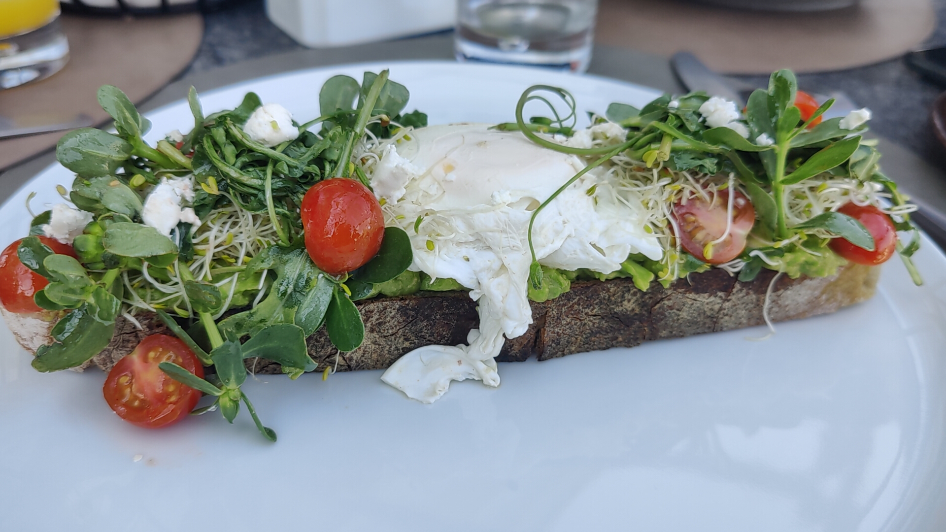 Querida Luna Restaurant image 9