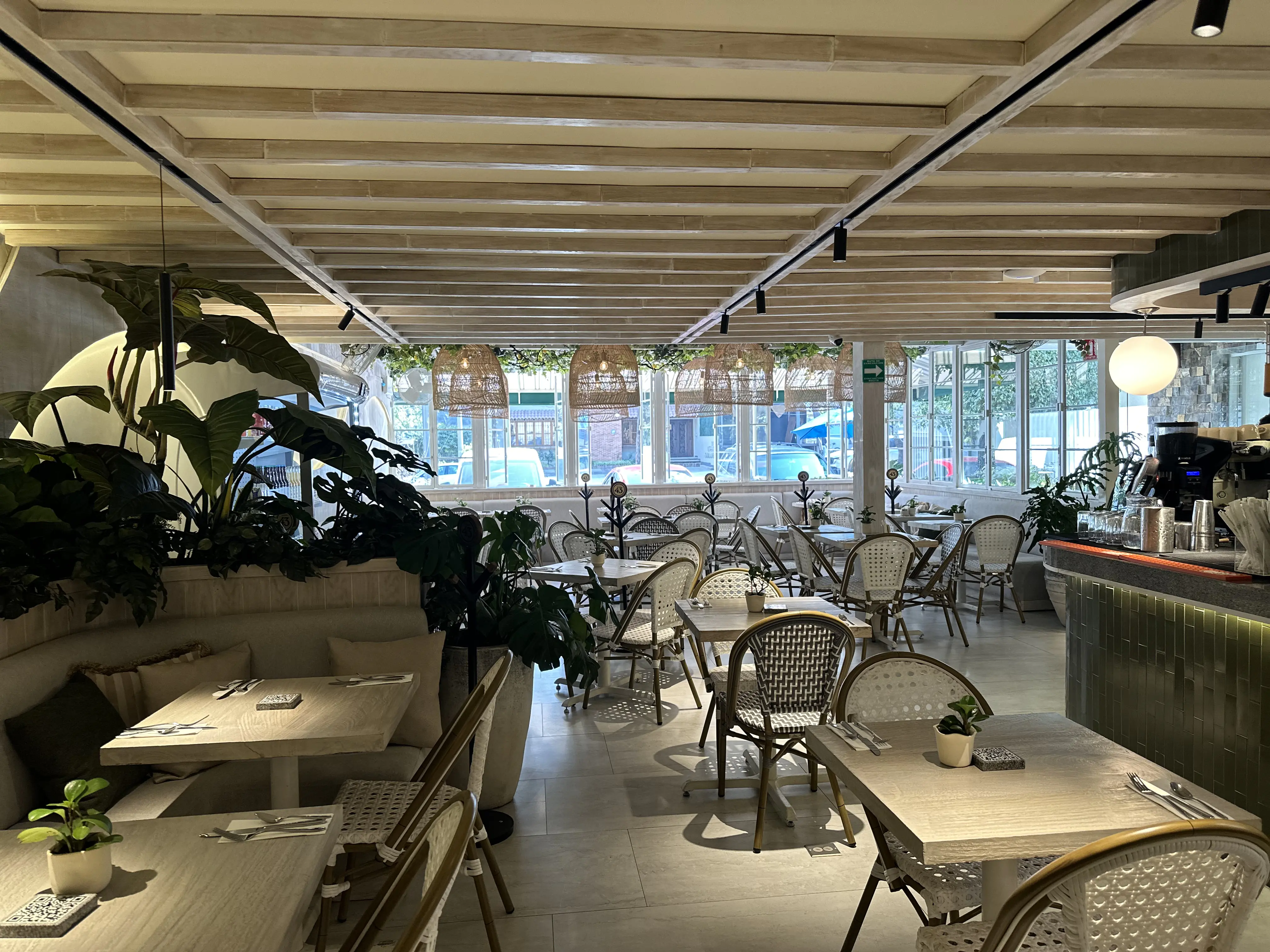 Almaena Restaurante image 1