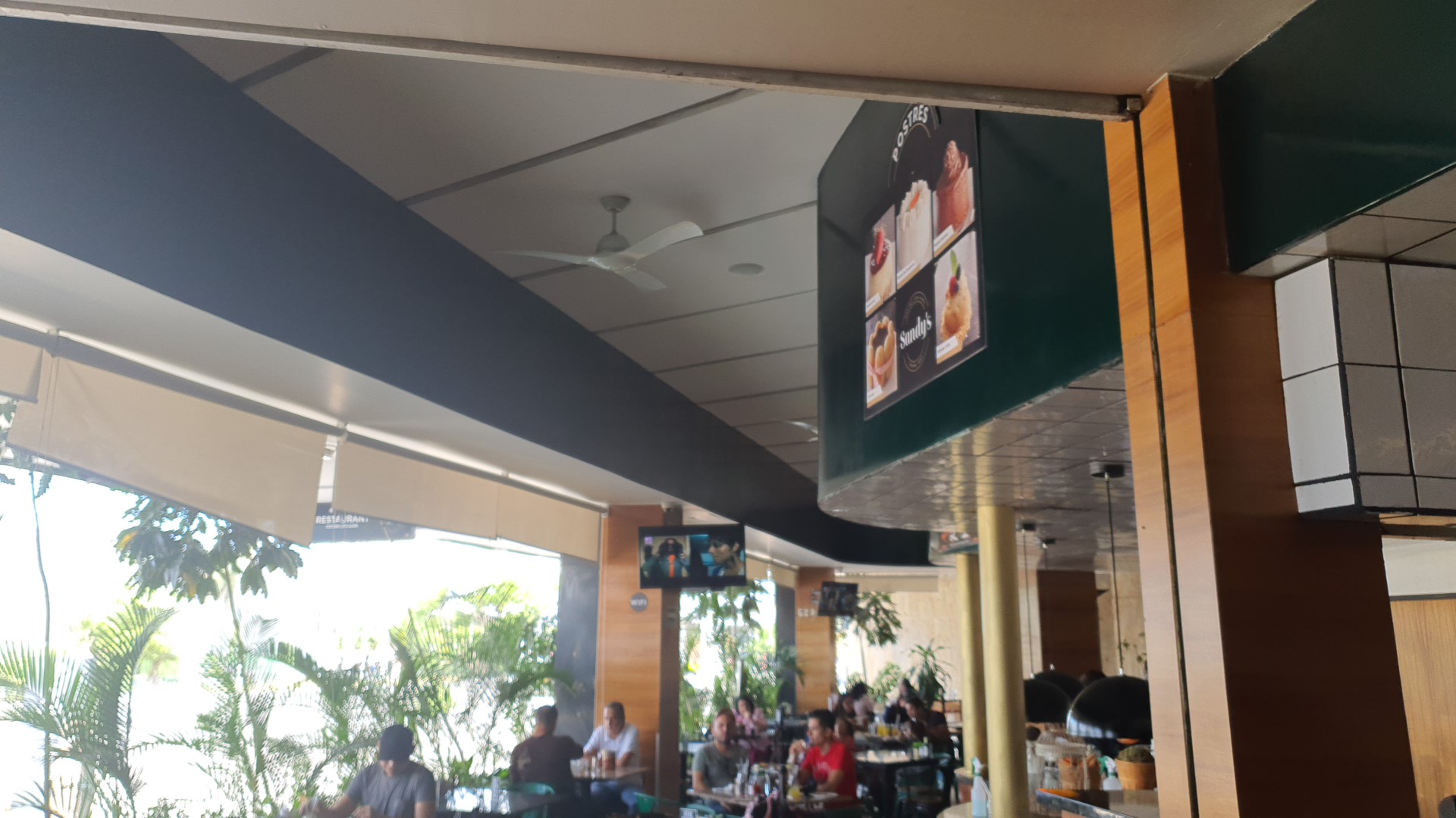 Restaurant Sandy's Plaza Patria image 9