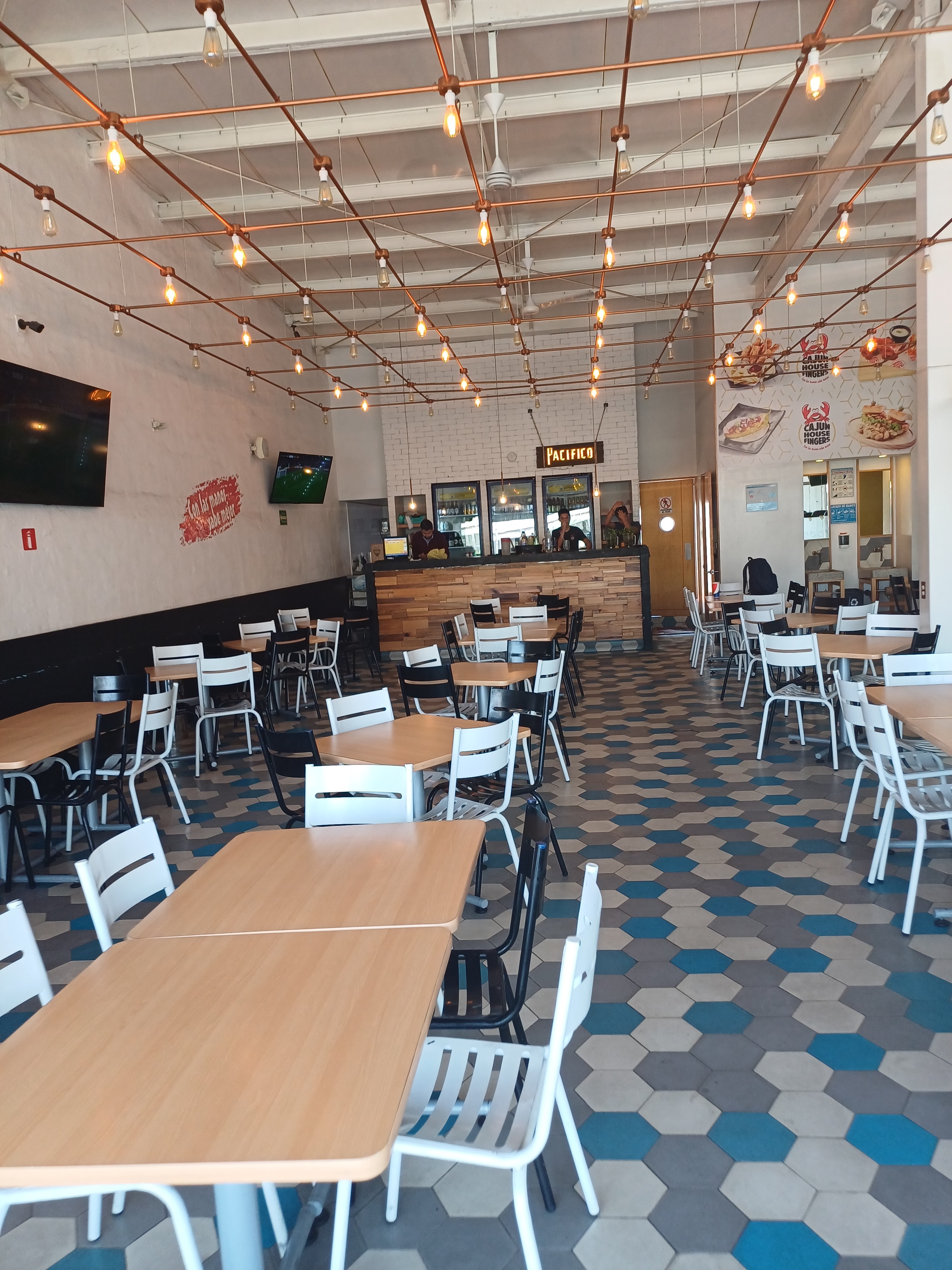 Cajun House Fingers Beer & Snack image 7