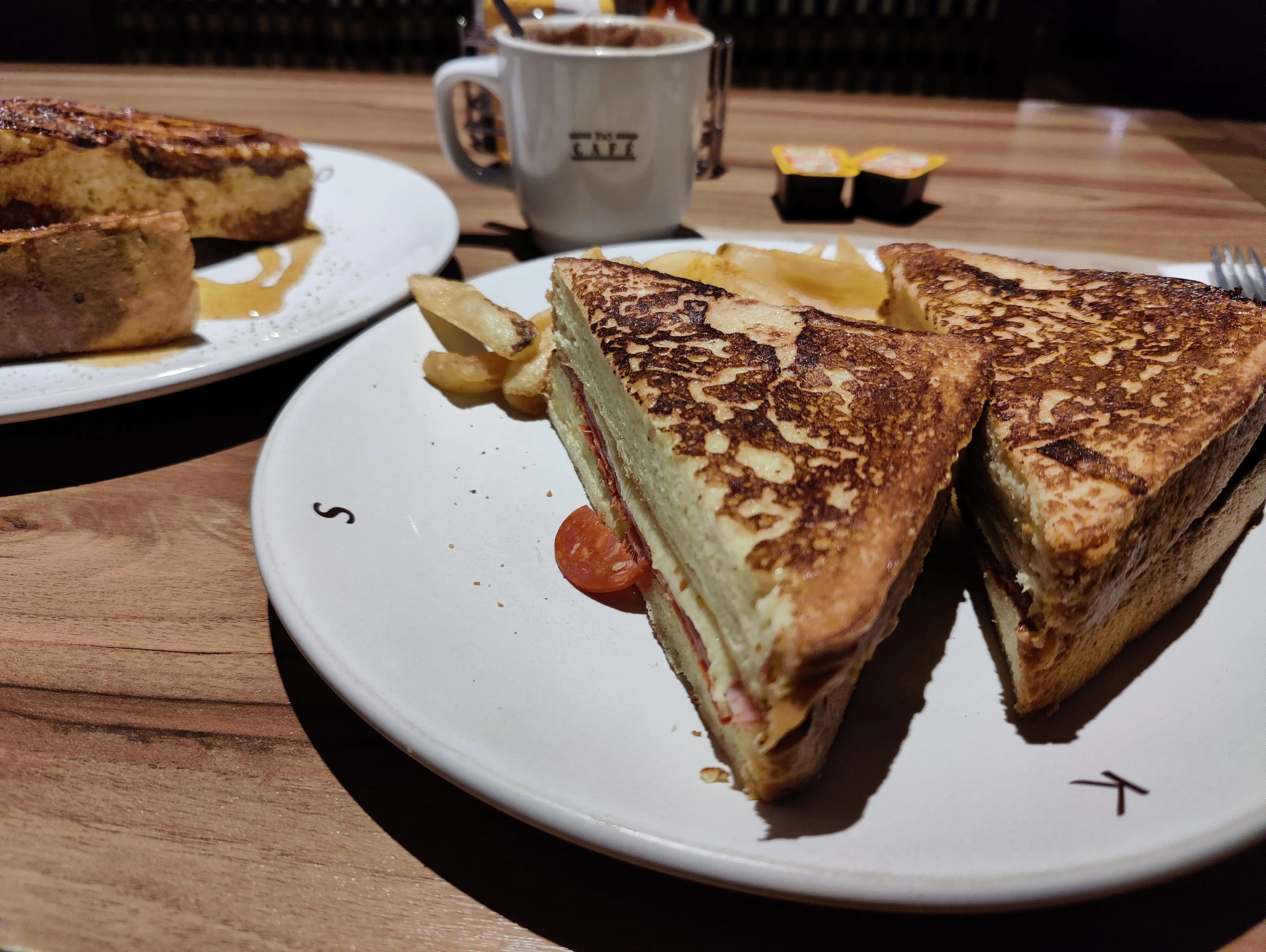 Toks Restaurant image 2