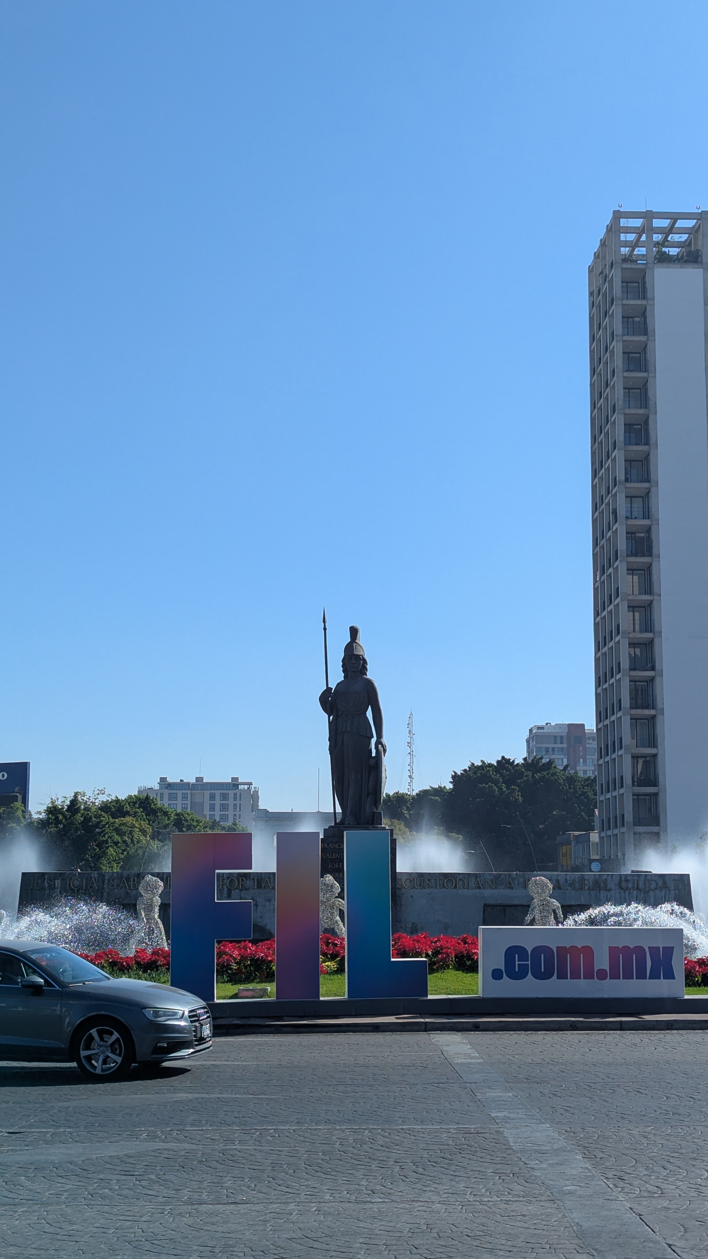 Toks Restaurant image 9