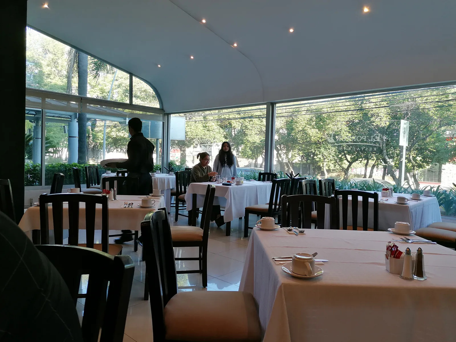Restaurante El Porron image 1