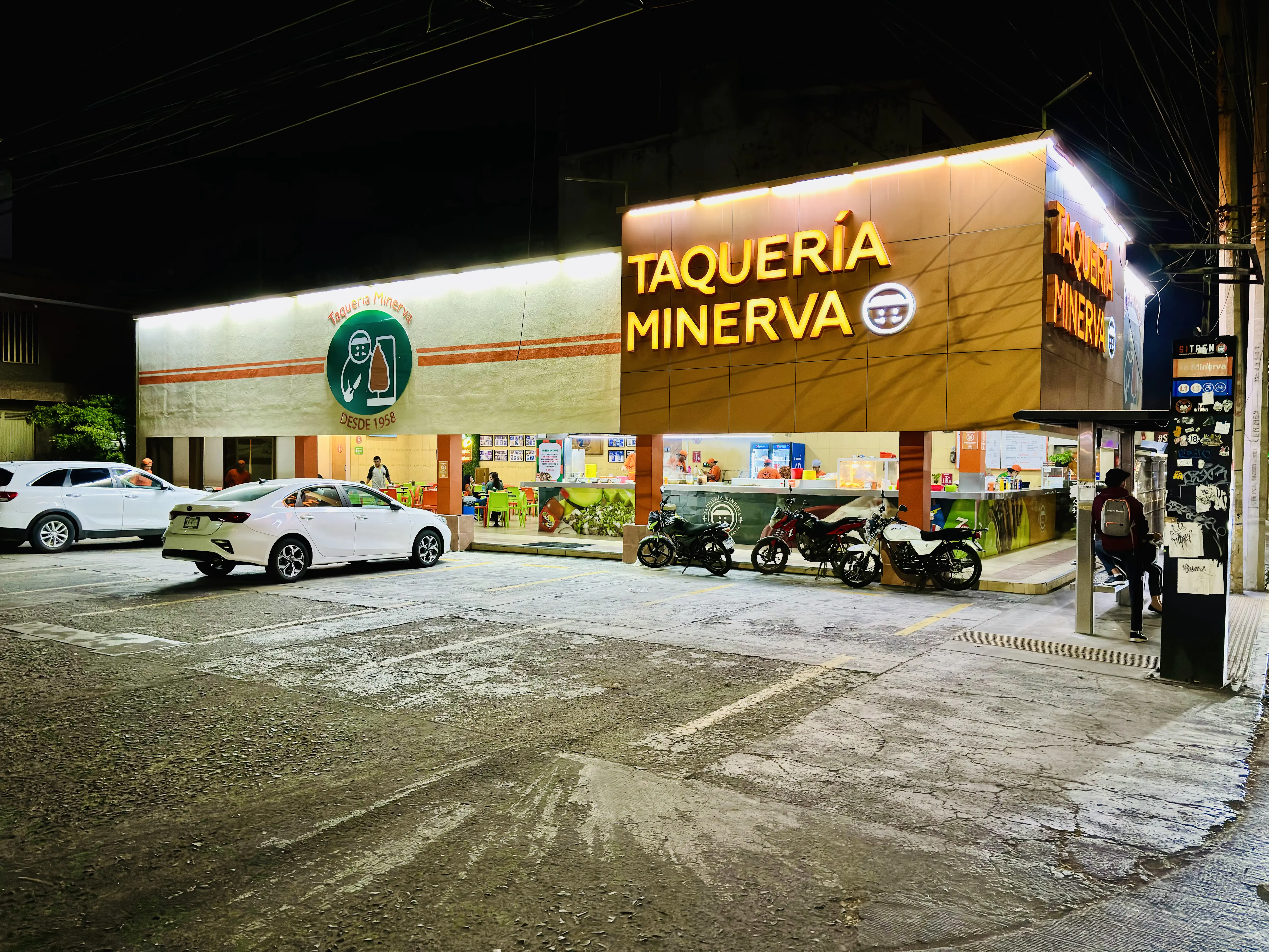 Taquería Minerva image 7