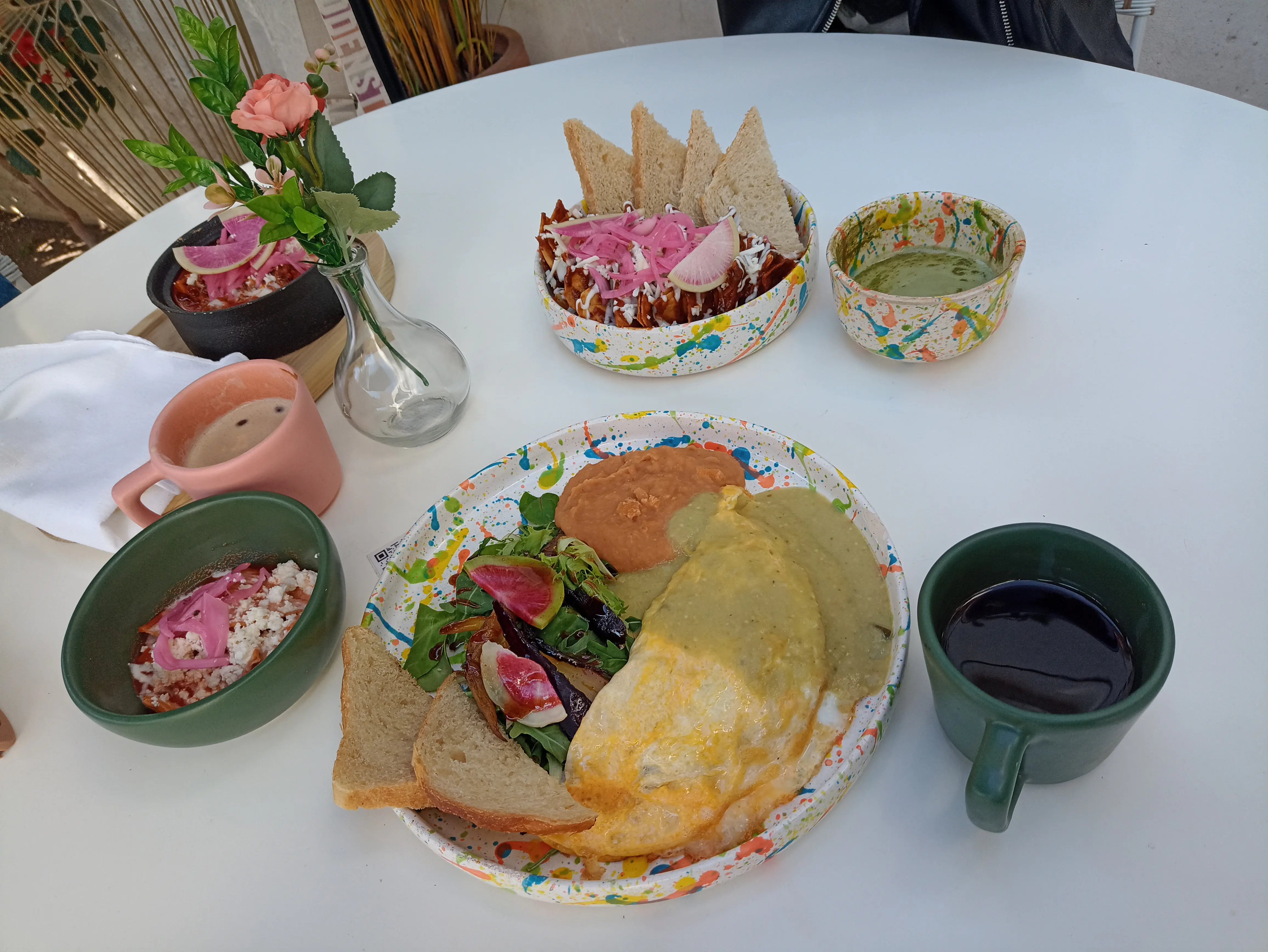 Casa Mudra Restaurant & Art Gallery image 5