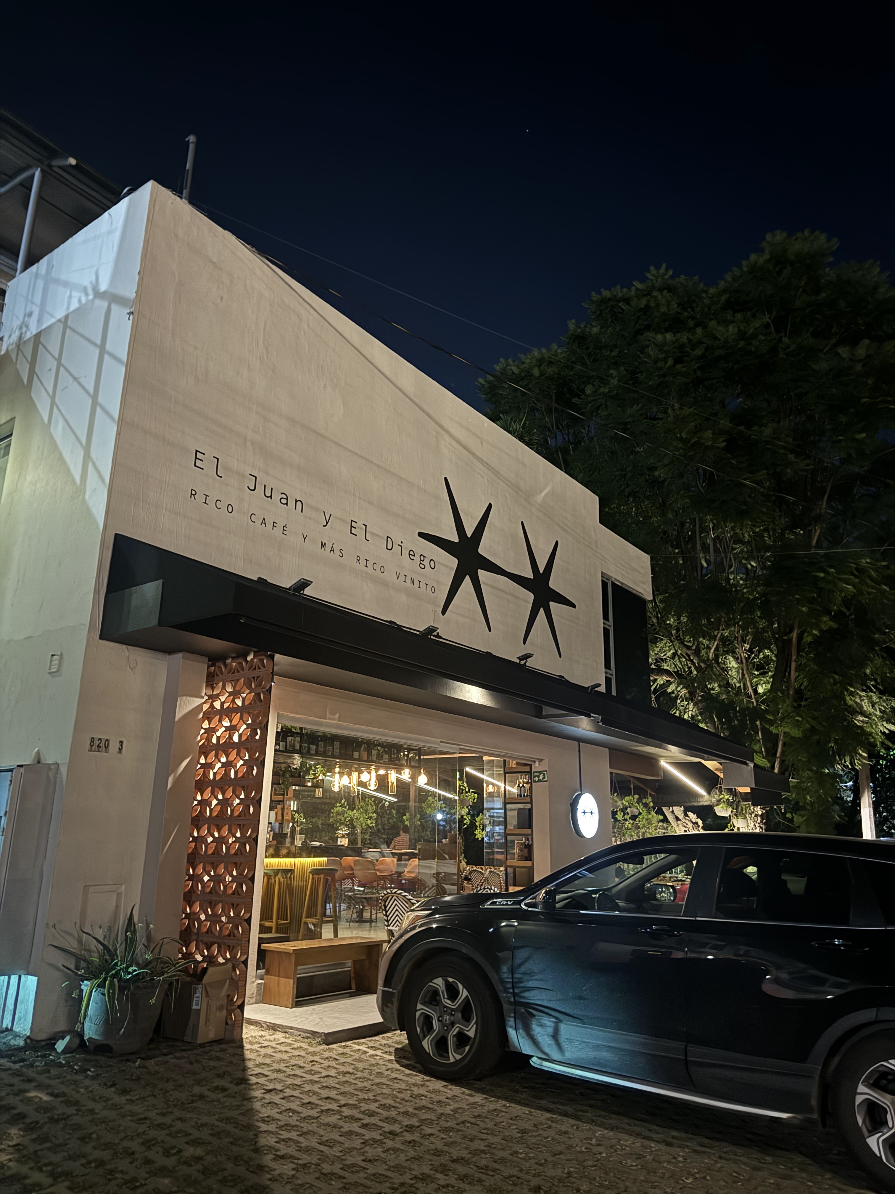 El Juan y El Diego Restaurante image 9