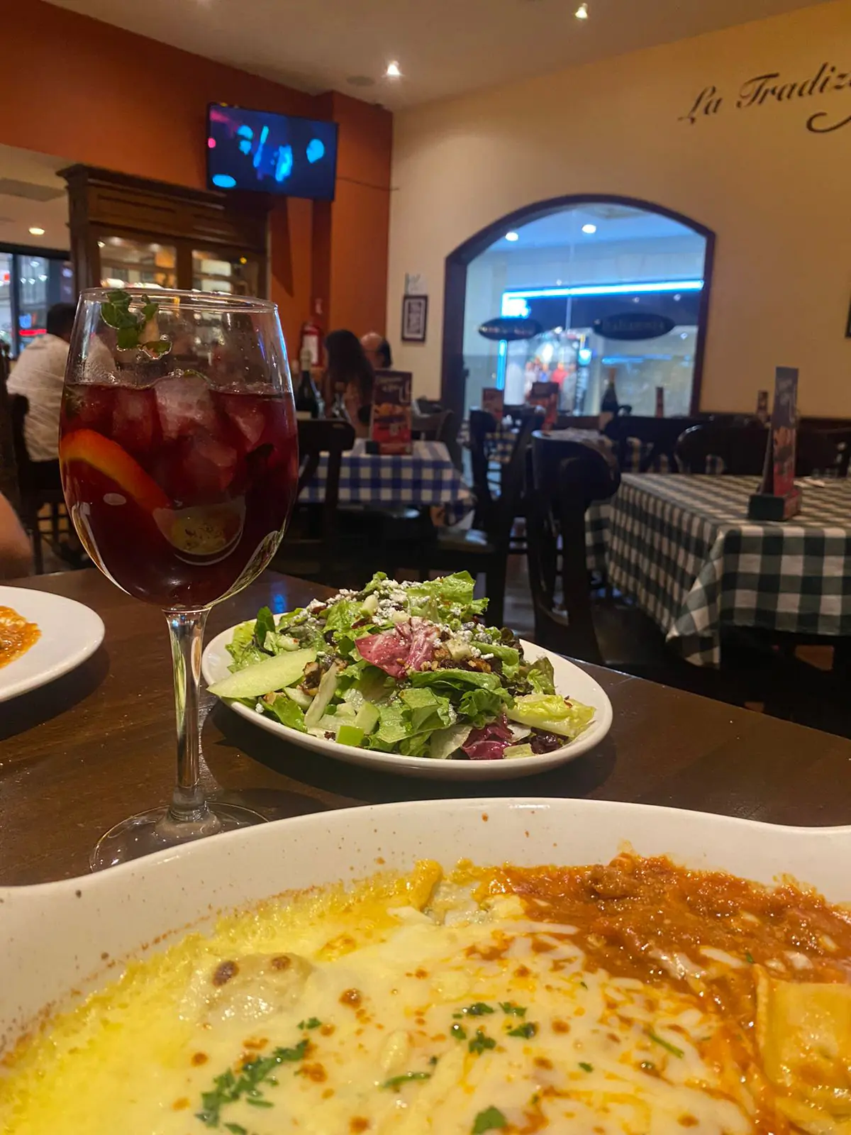 Italianni's La Gran Plaza Guadalajara image 9