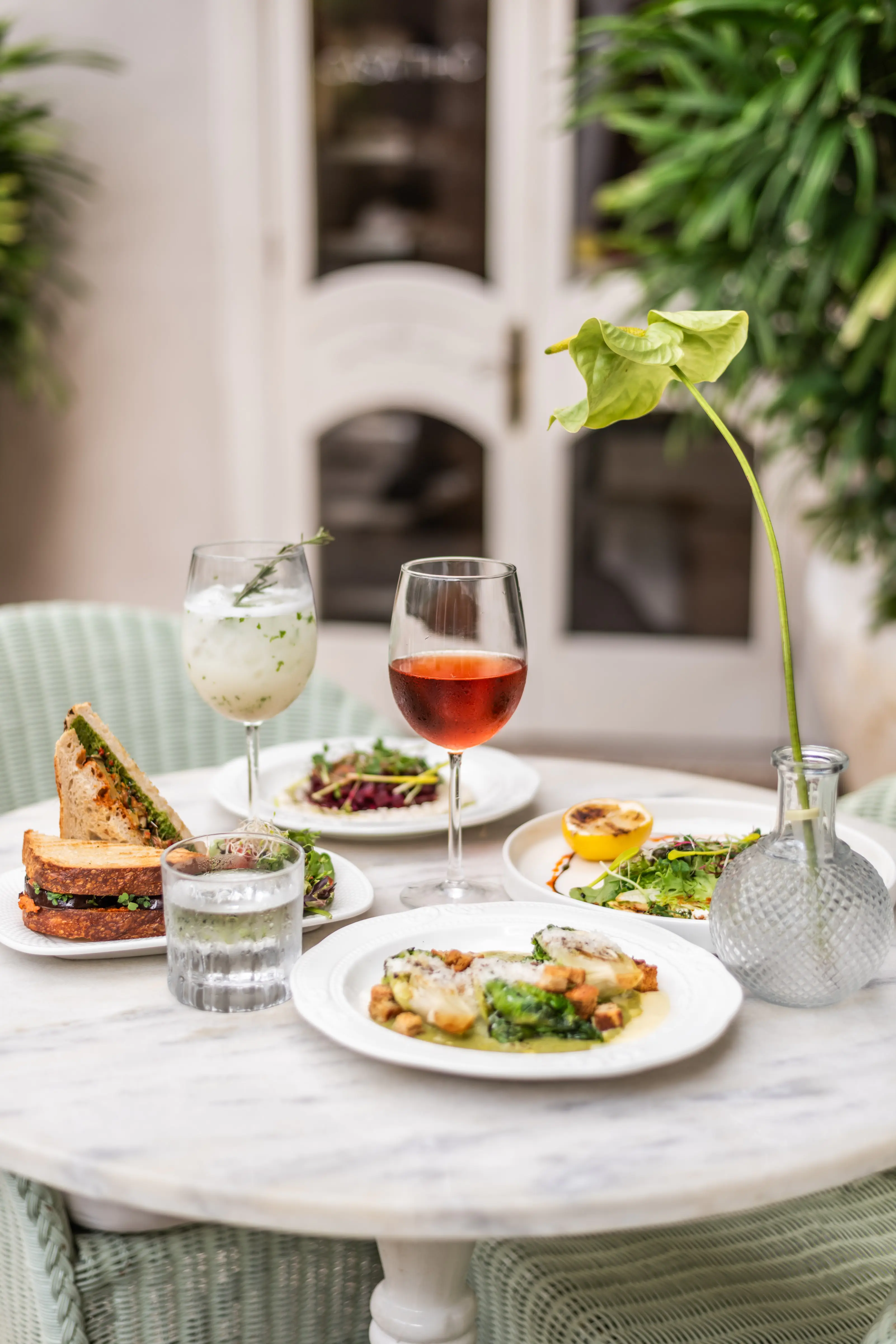 T'HŌ Aperitivo Restaurante image 3