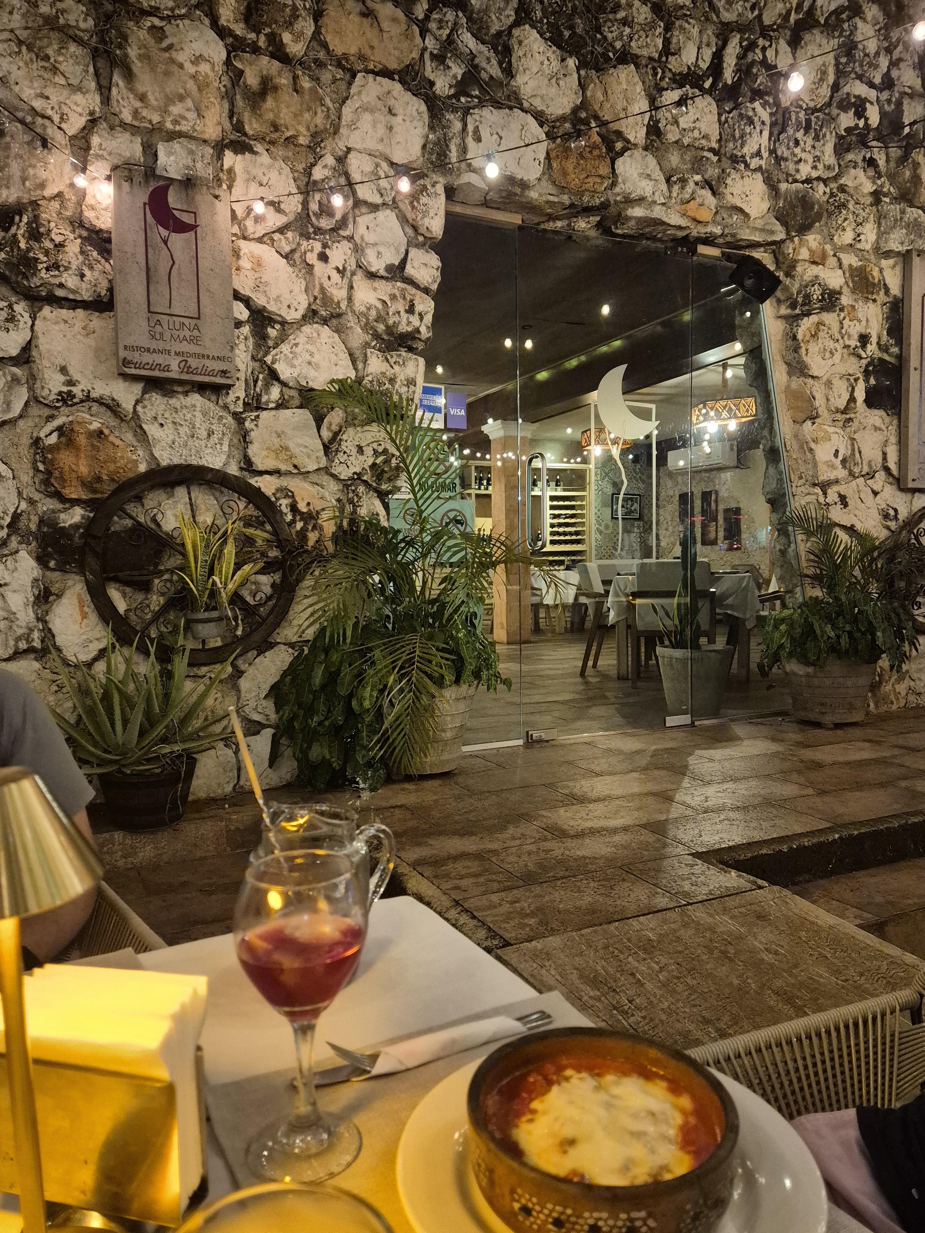 La Luna Sul Mare image 4