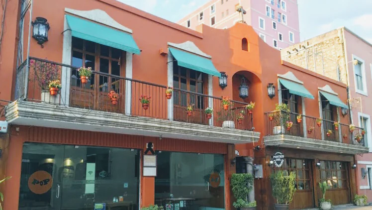 Cafetería Pop y Restaurante Pórtico del Peregrino image 3