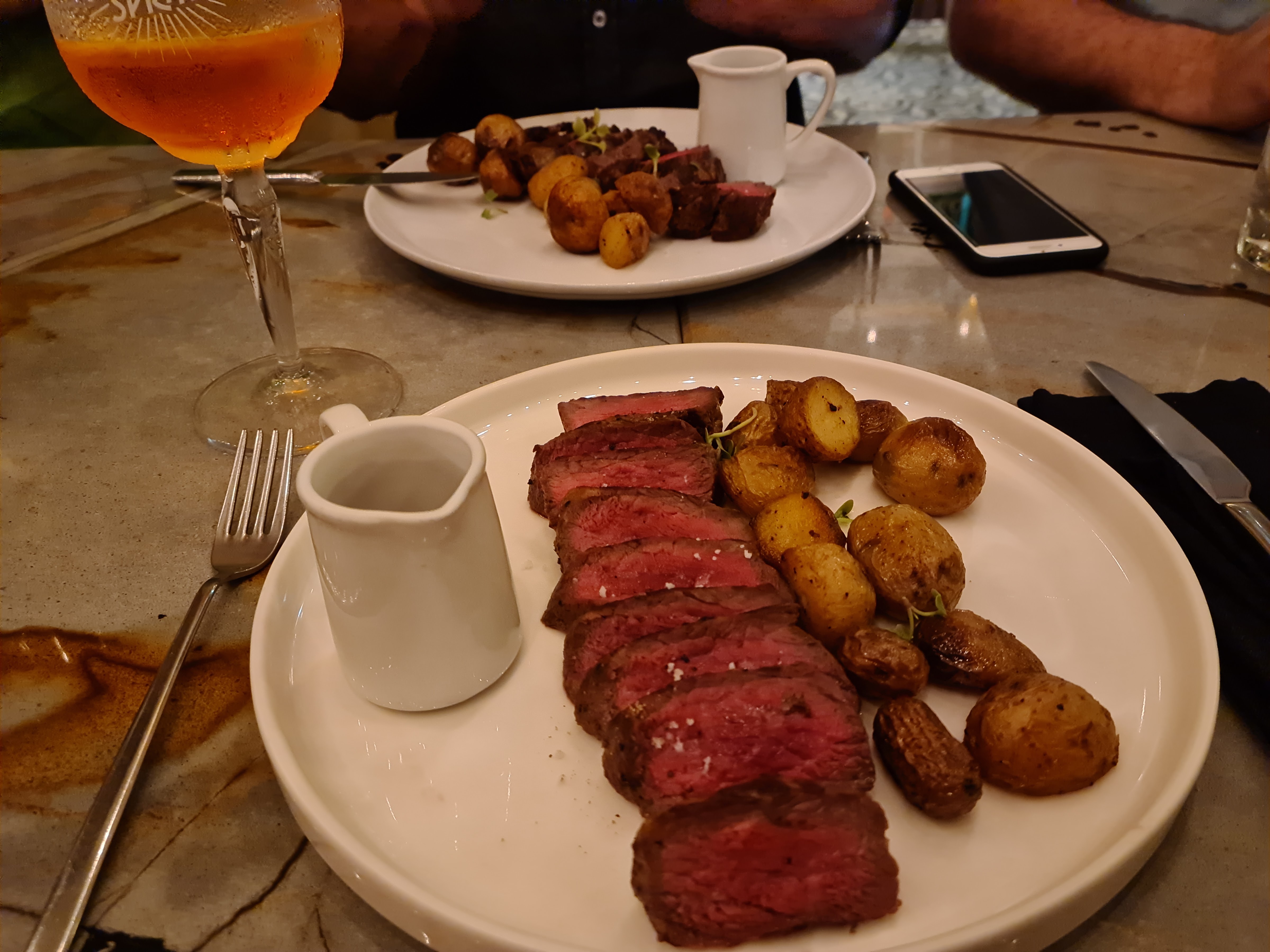 Avec Amour - Bistro Fusion image 4