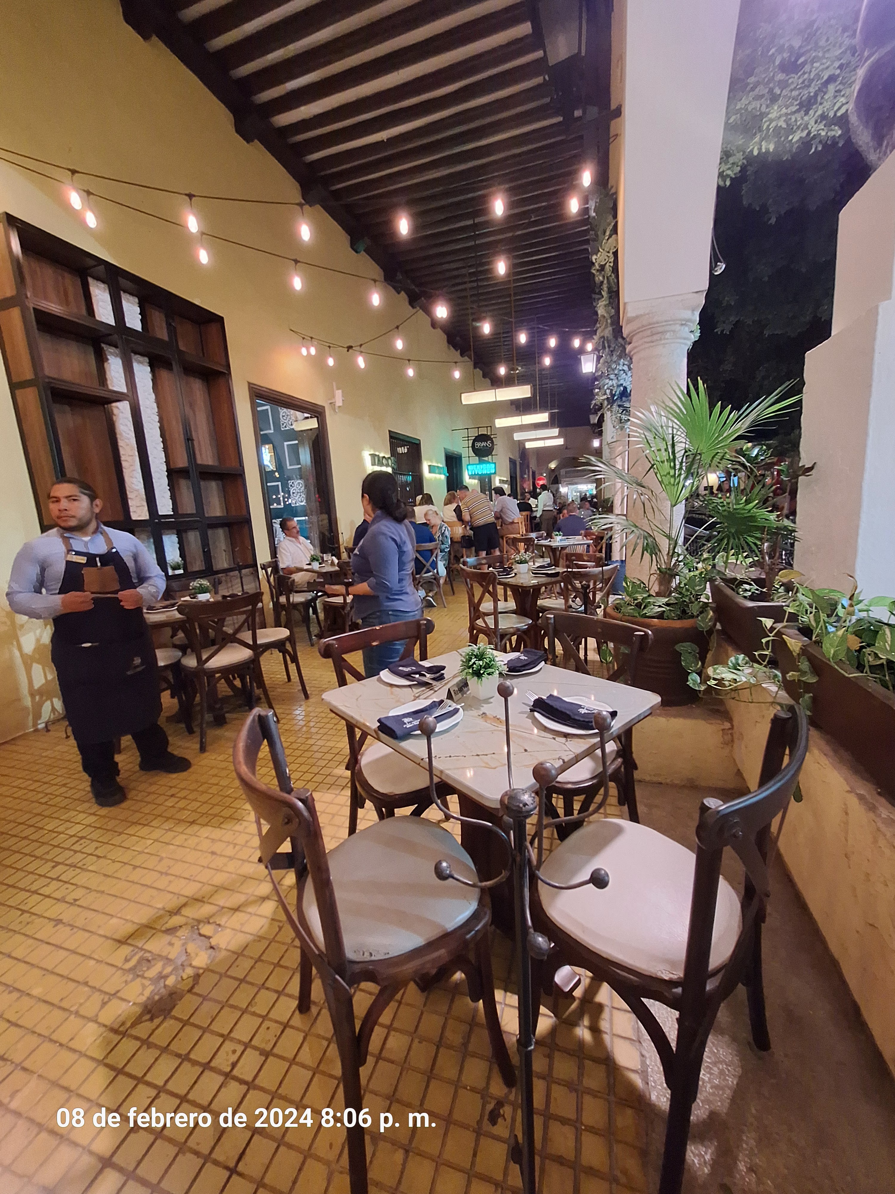 Avec Amour - Bistro Fusion image 8