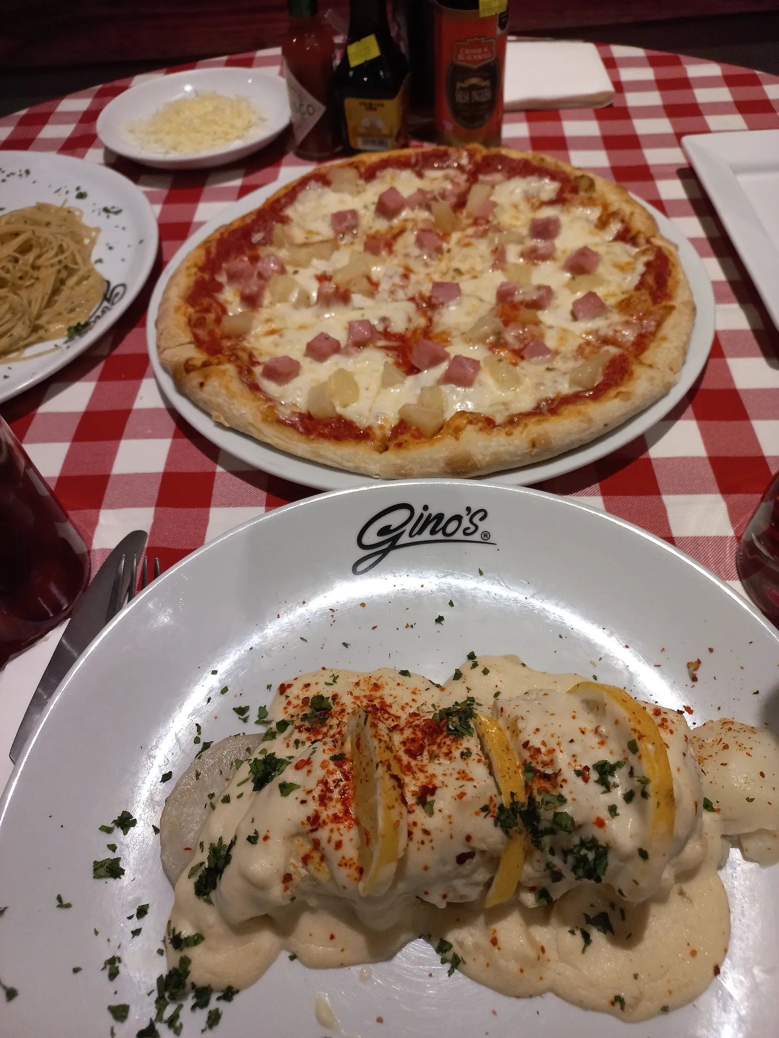 Gino's image 3