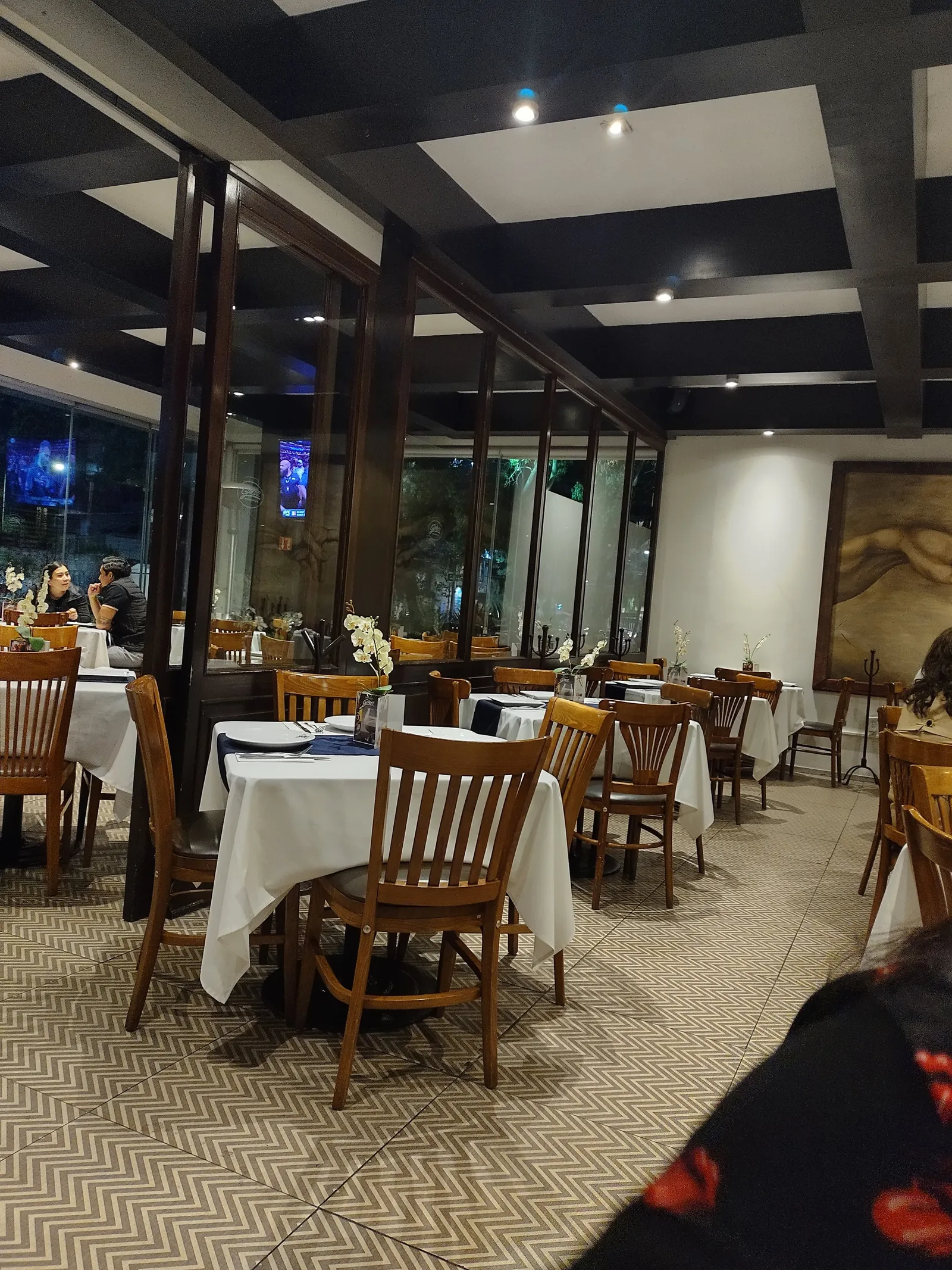 Gino's image 7