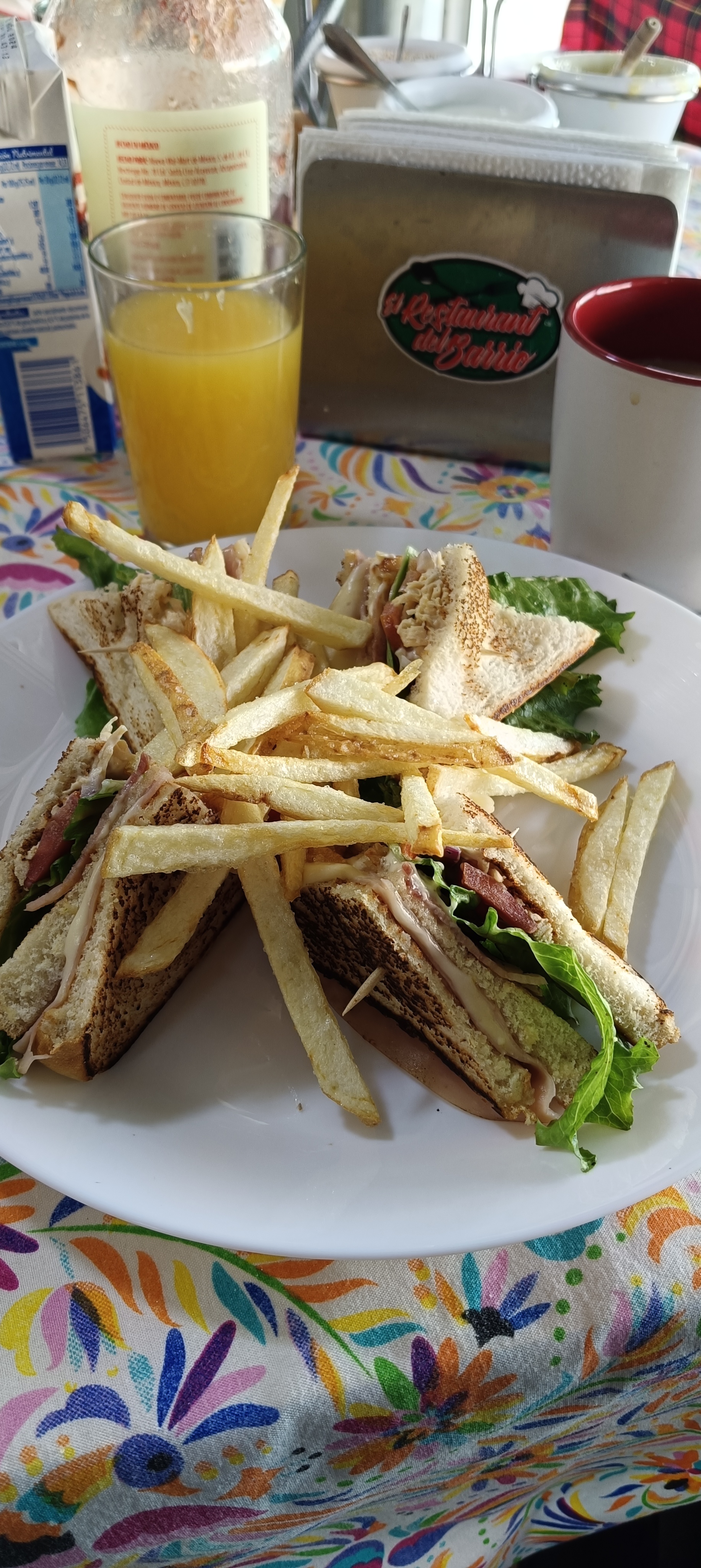 El Restaurant del Barrio image 2