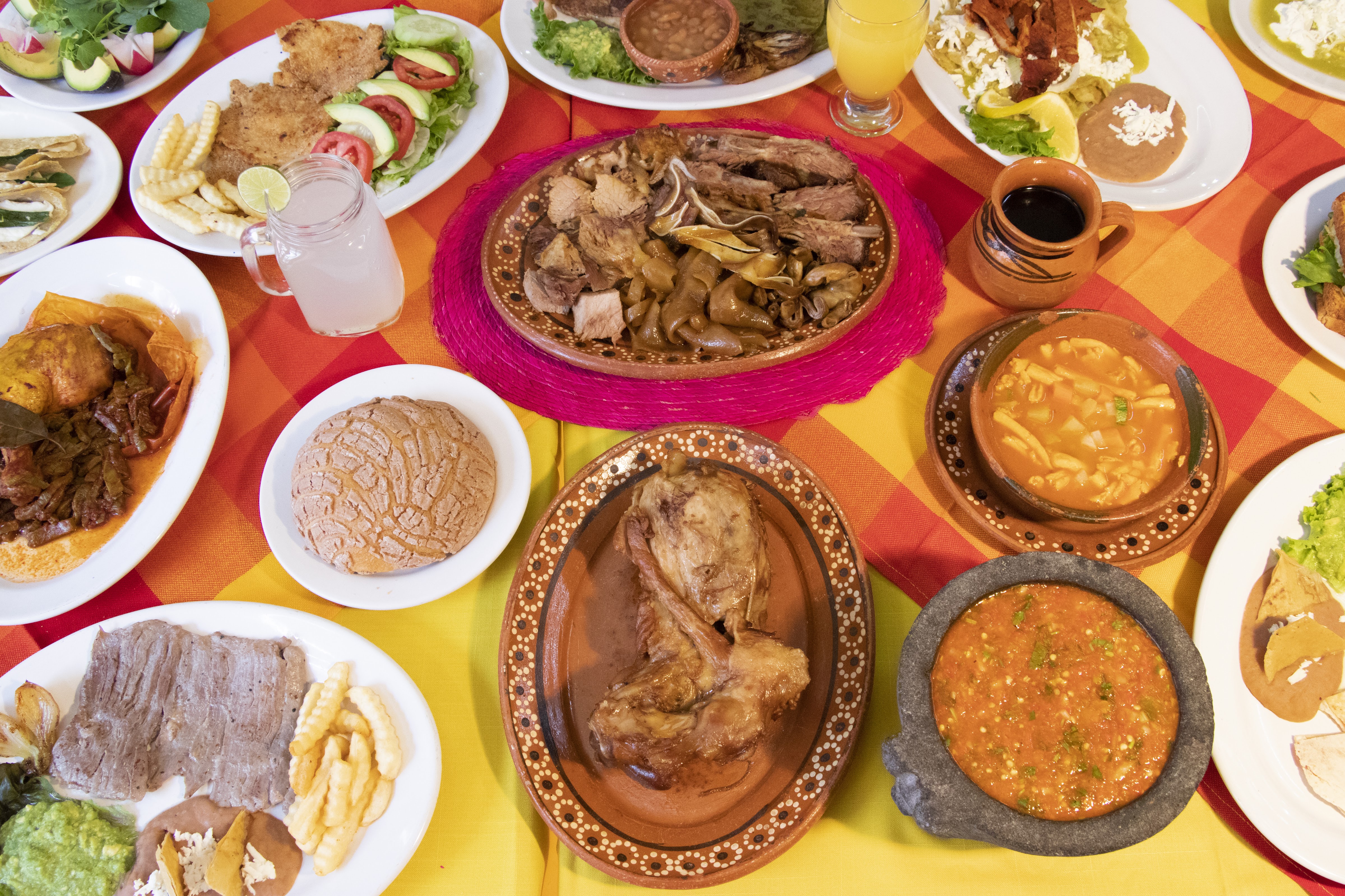 Los Tres Compadres Vista Norte image 2