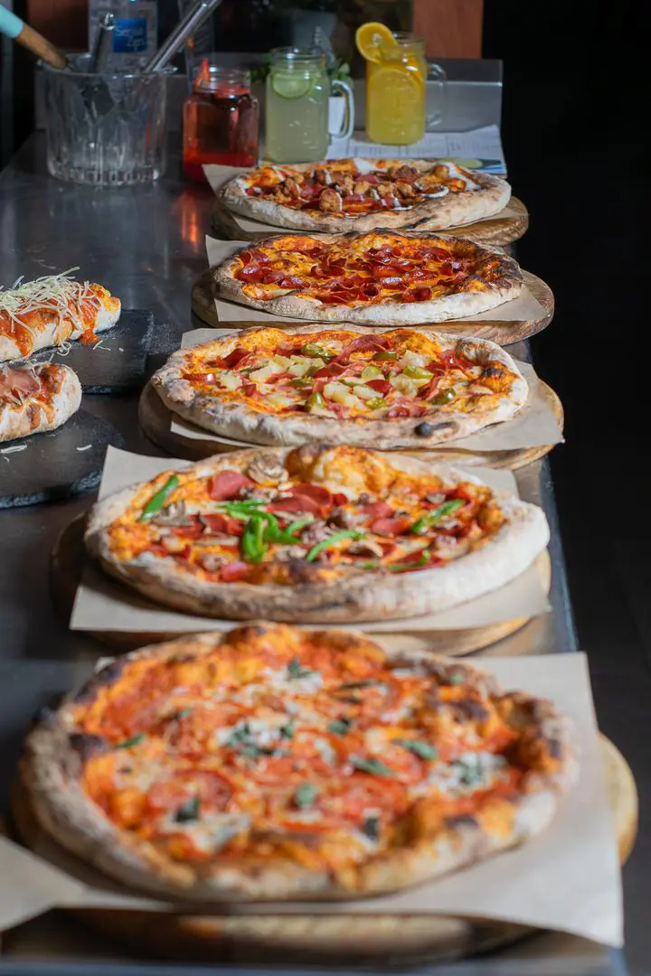 Restaurante 4 Cocinas - Paella | Pizzas | Pastas image 3