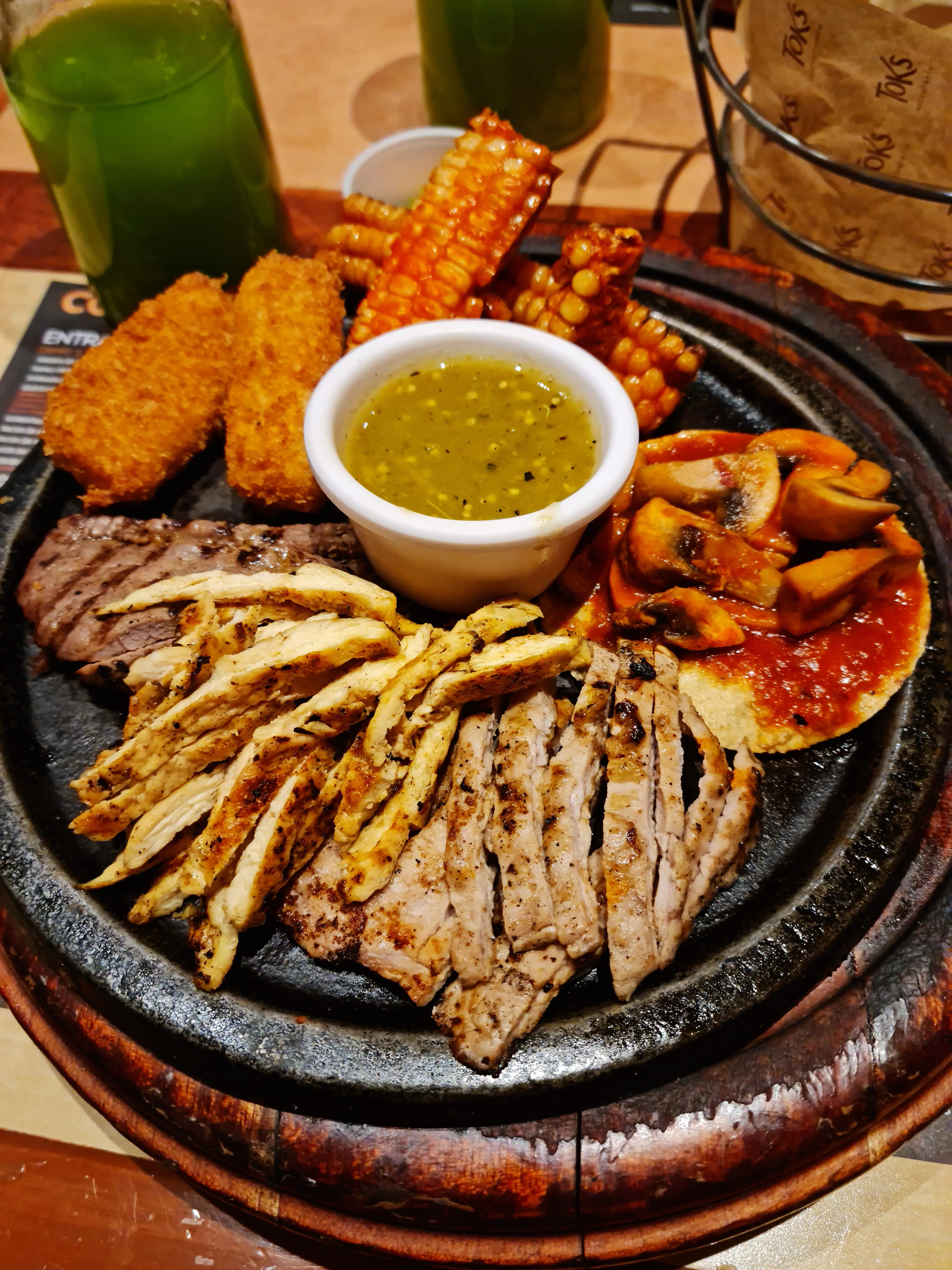 Toks Lindavista image 4