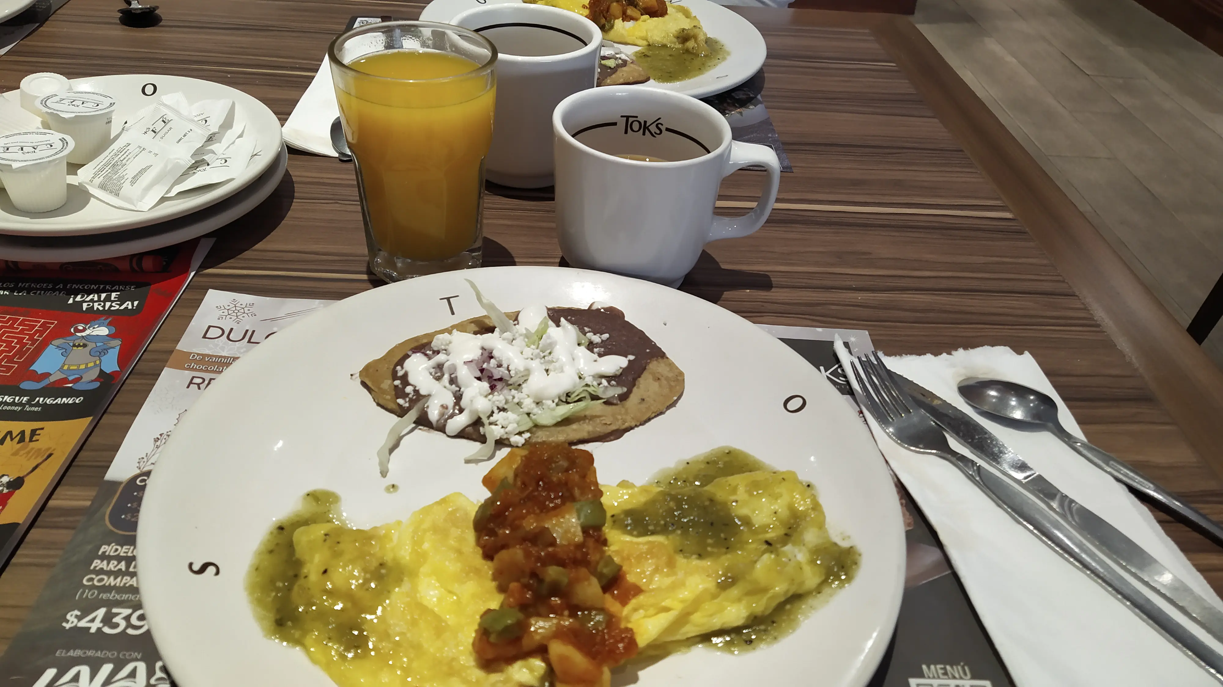 Toks Lindavista image 10