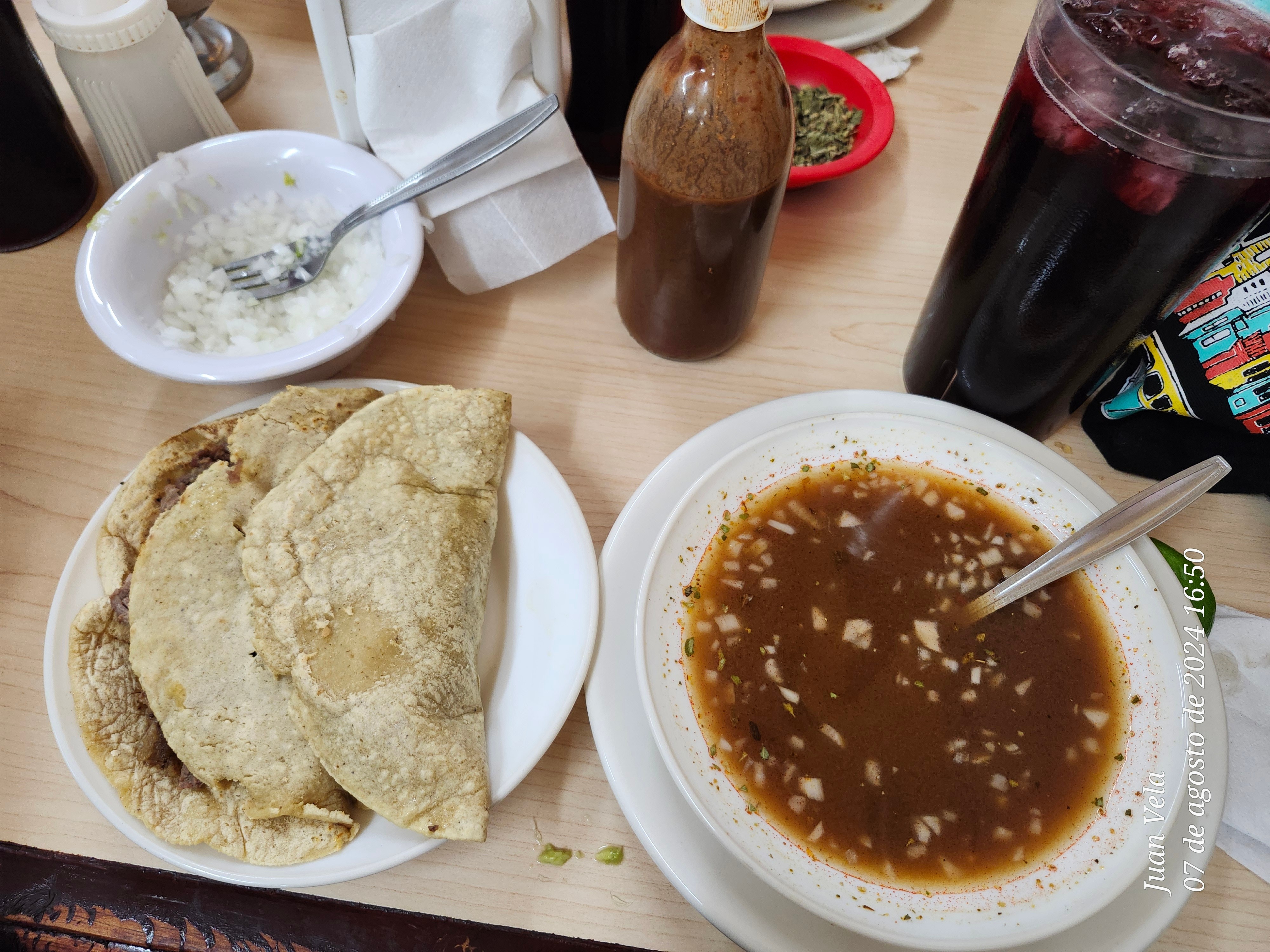 La Perla Tapatía Birriería image 7