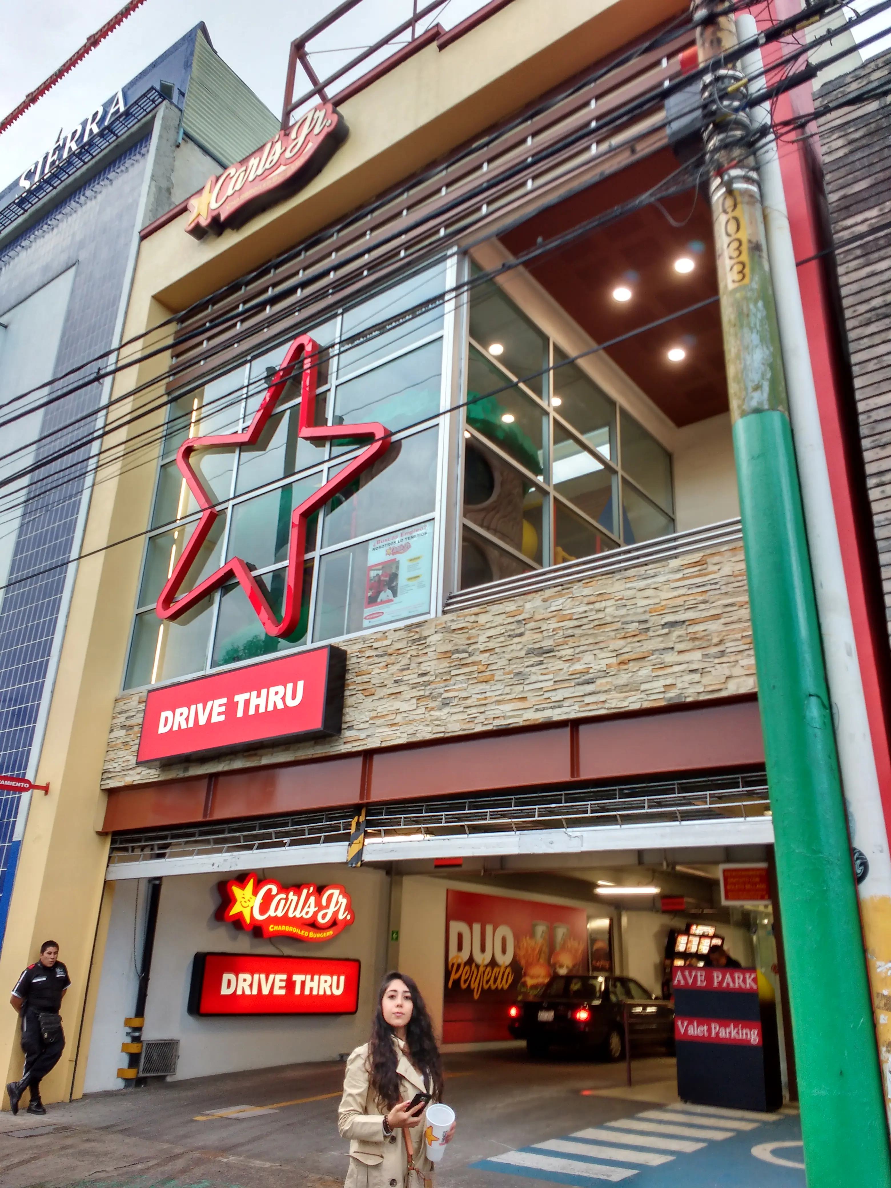 Carl's Jr. Lindavista image 1