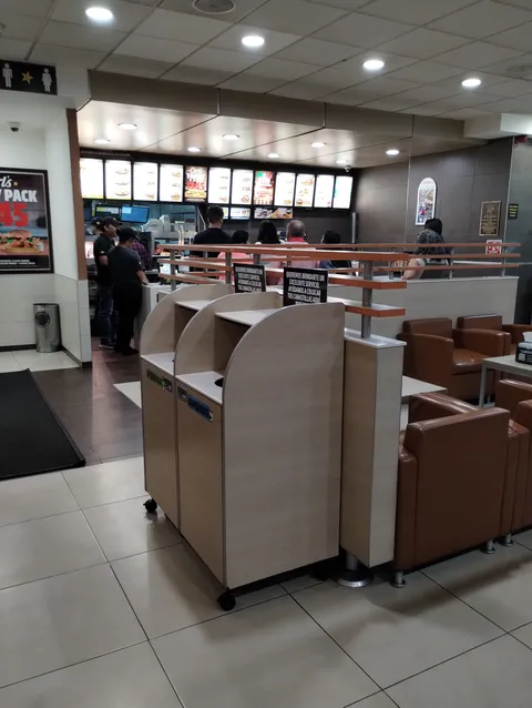 Carl's Jr. Lindavista image 3