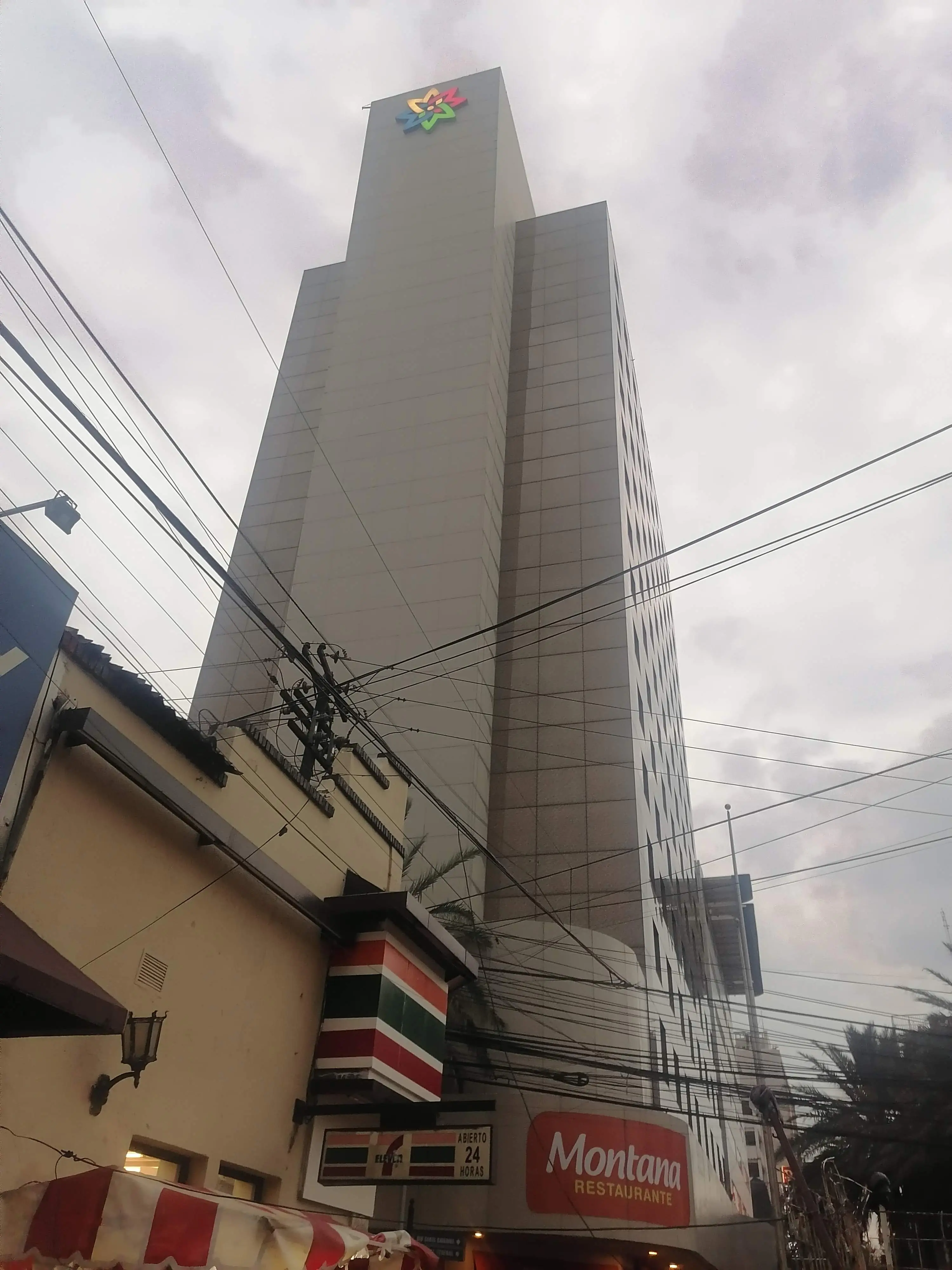 Montana RESTAURANTE image 10