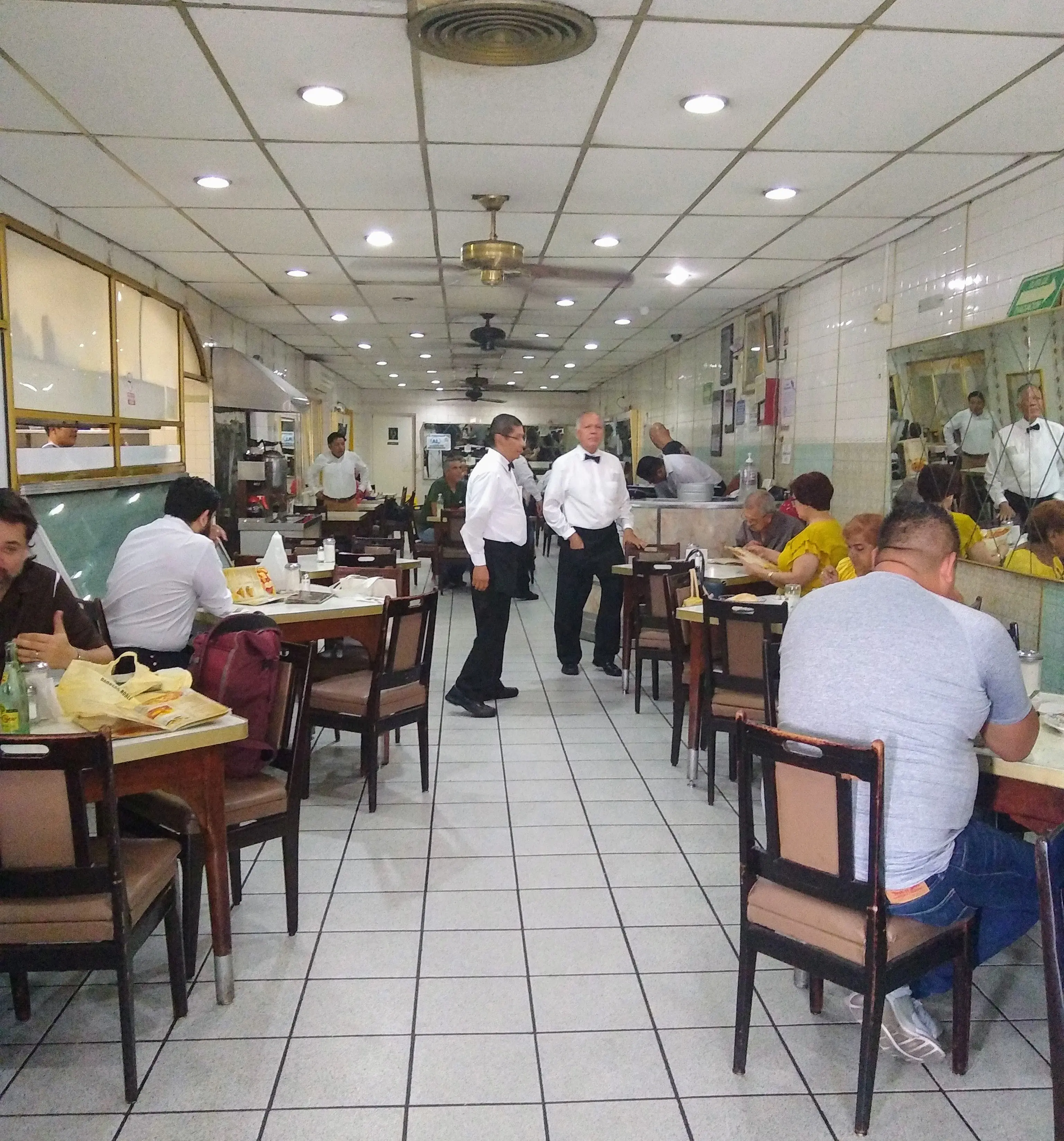 Al Restaurant, Sa De Cv image 6