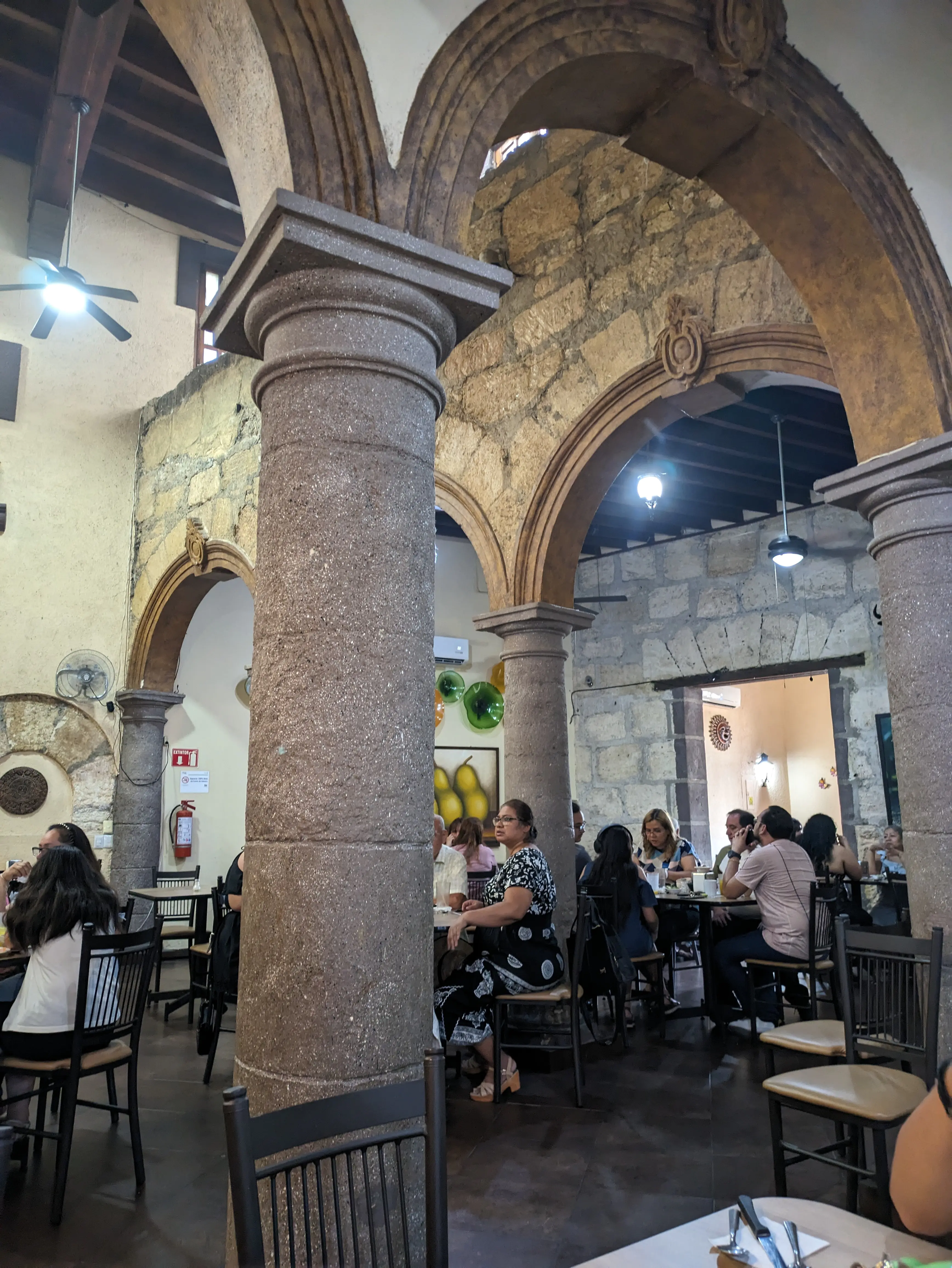 RESTAURANTE MEXICANO image 2