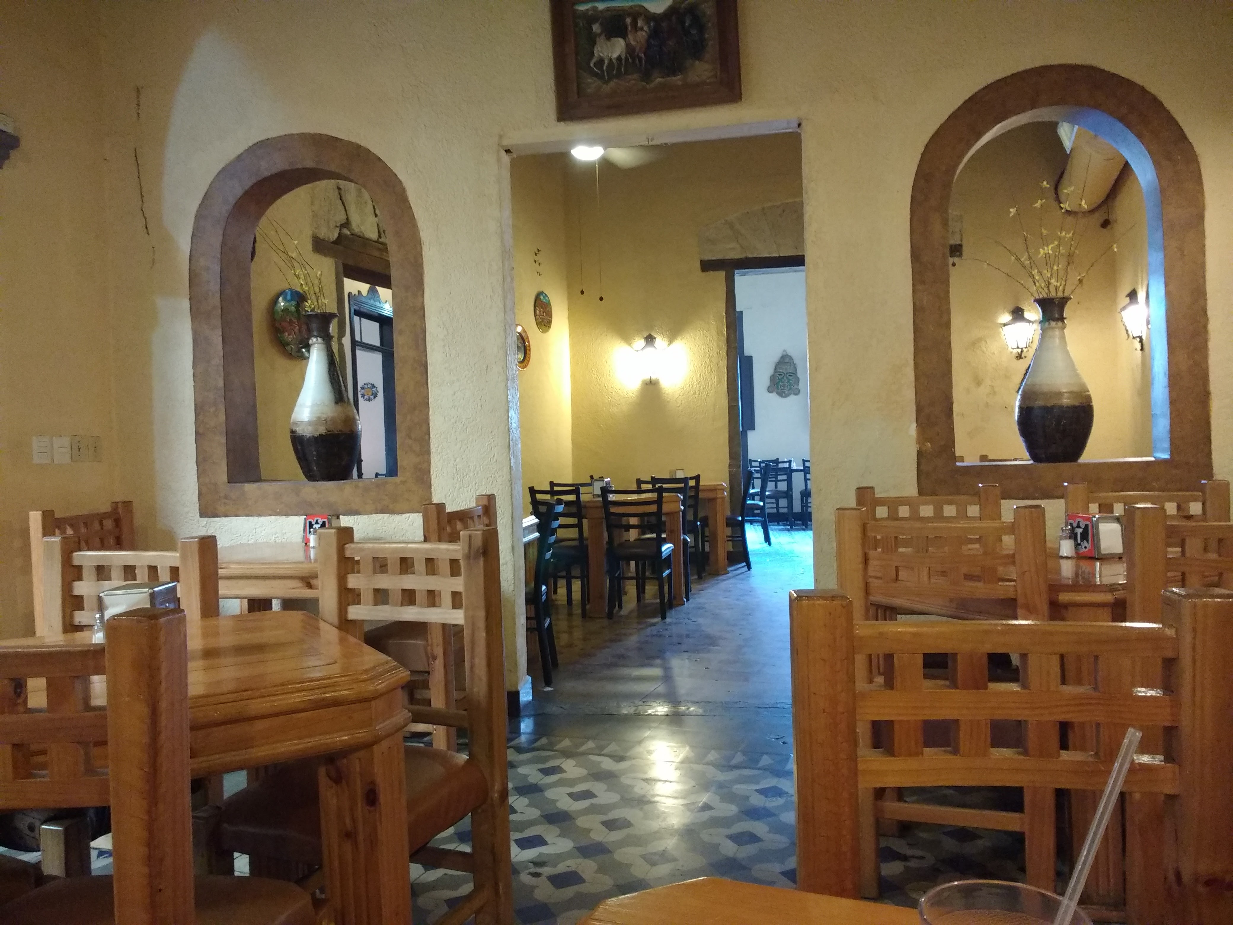 RESTAURANTE MEXICANO image 9