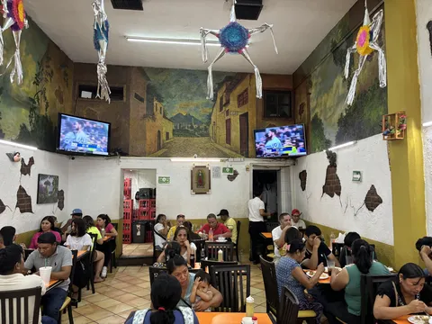 Mi Tierra Restaurante image 1