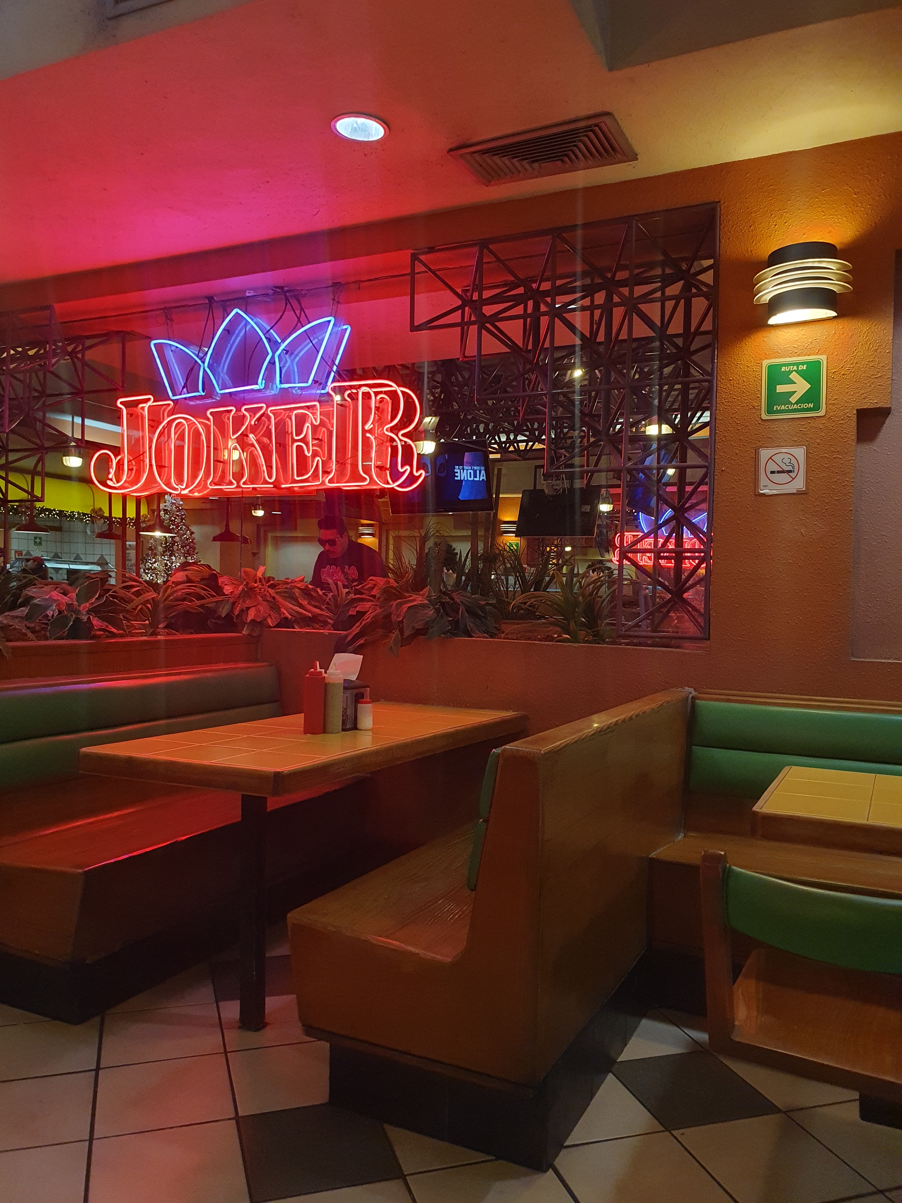 Joker Tortas & Burgers (Morelos) image 3