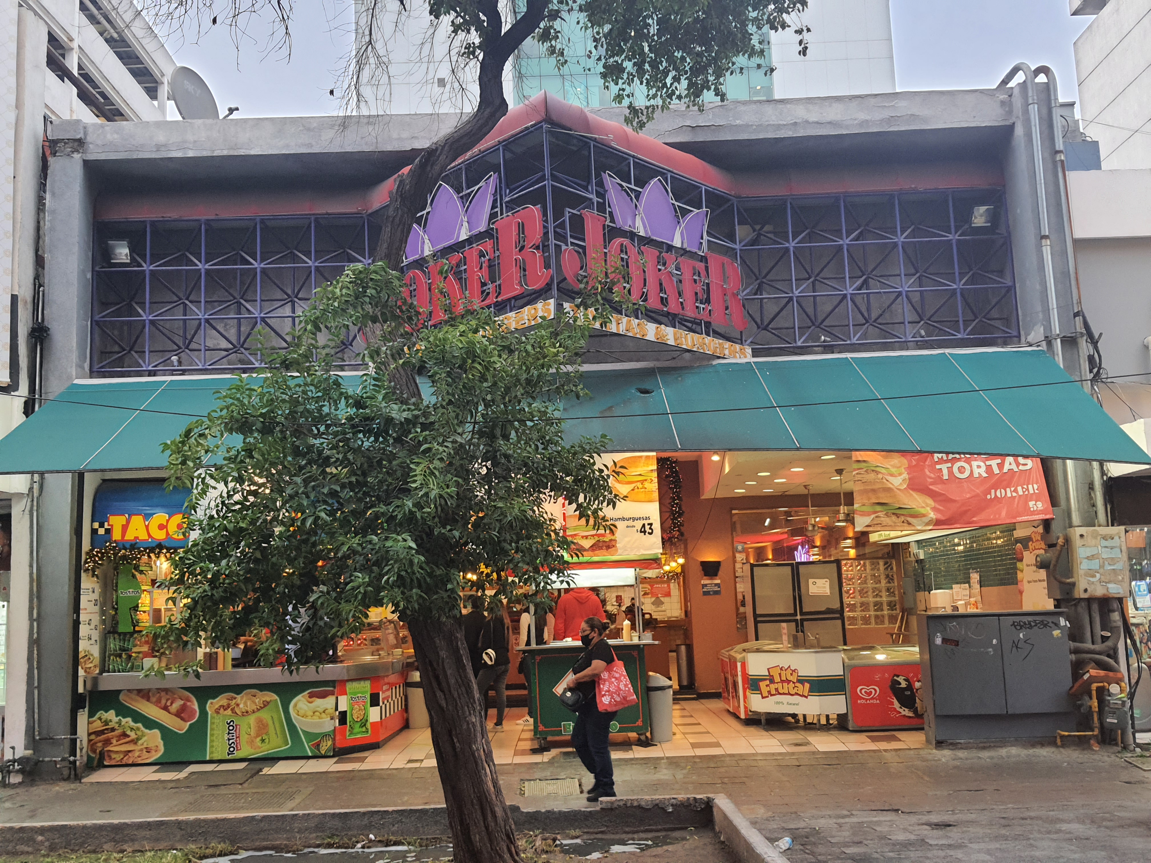 Joker Tortas & Burgers (Morelos) image 8