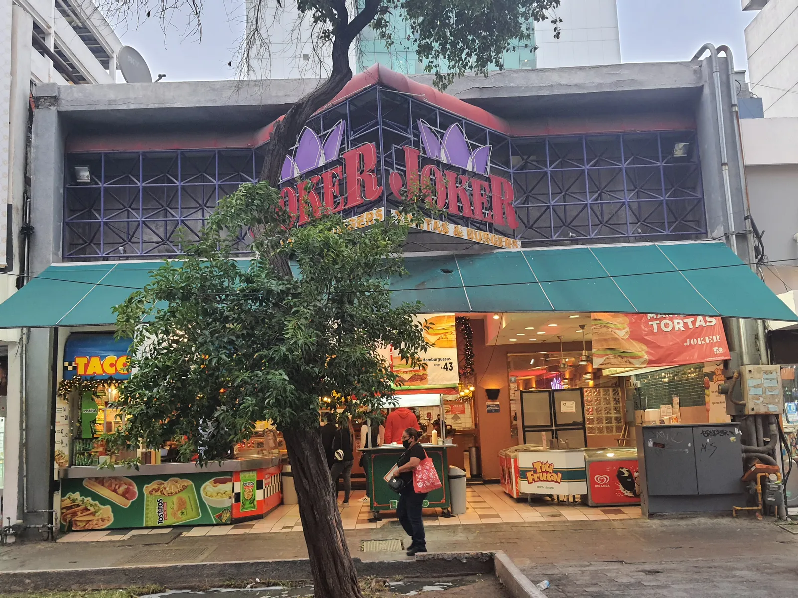 Joker Tortas & Burgers (Morelos) image 8