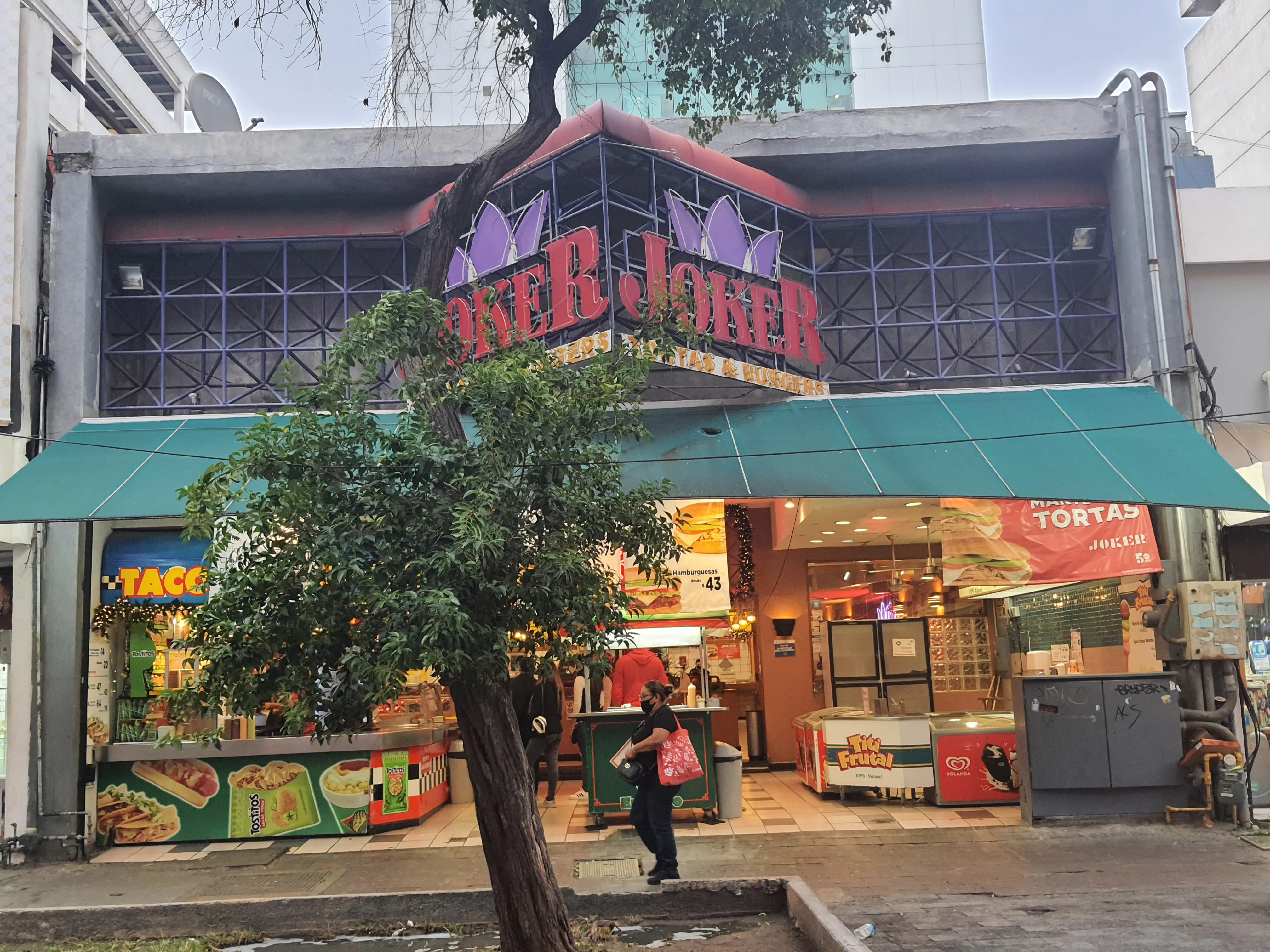 Joker Tortas & Burgers (Morelos) image 8
