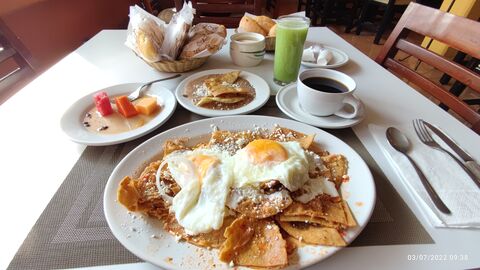 El Montañes image 2