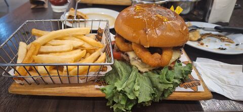 Carne Bon image 6