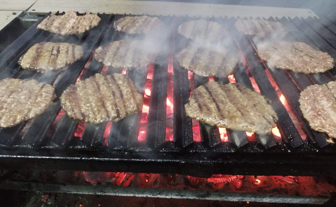 HAMBURGUESAS, ALITAS, PIZZAS, HOTDOG Y MAS "LEON" SUC EVOLUCIÓN SERVICIO A DOMICILIO image 3