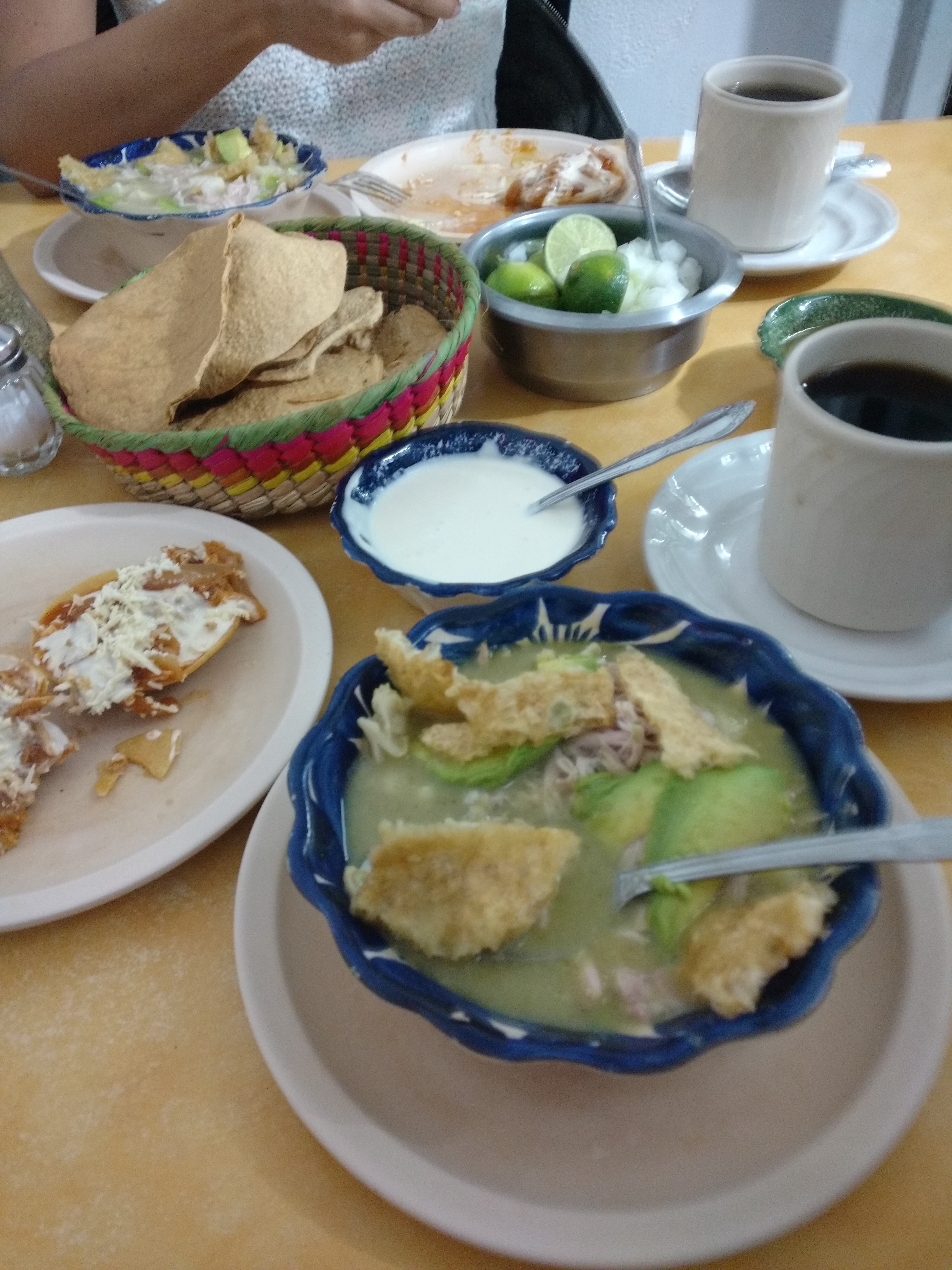 Pozoleria La Guerrerense image 9