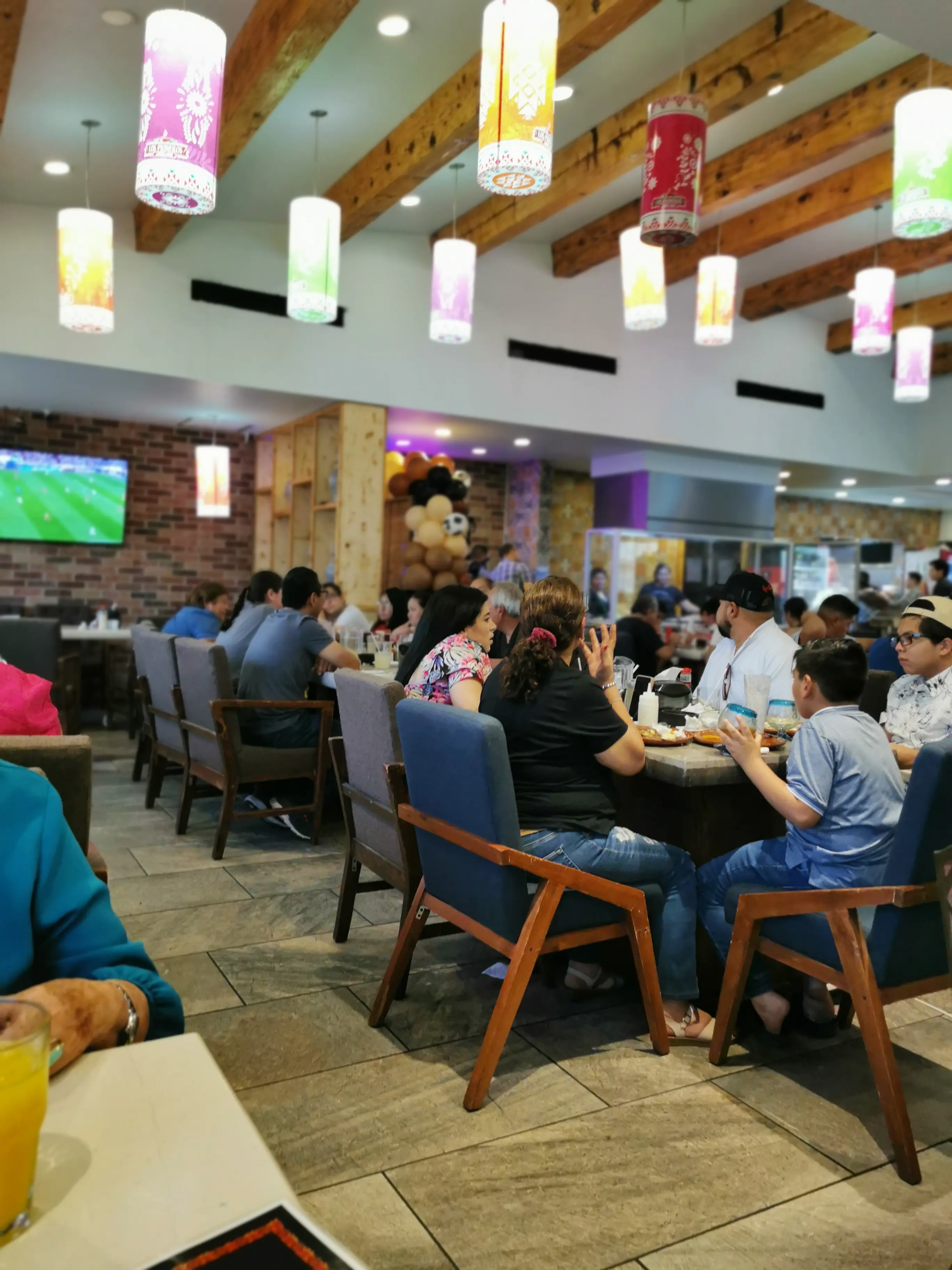 Los Pioneros Restaurant image 4