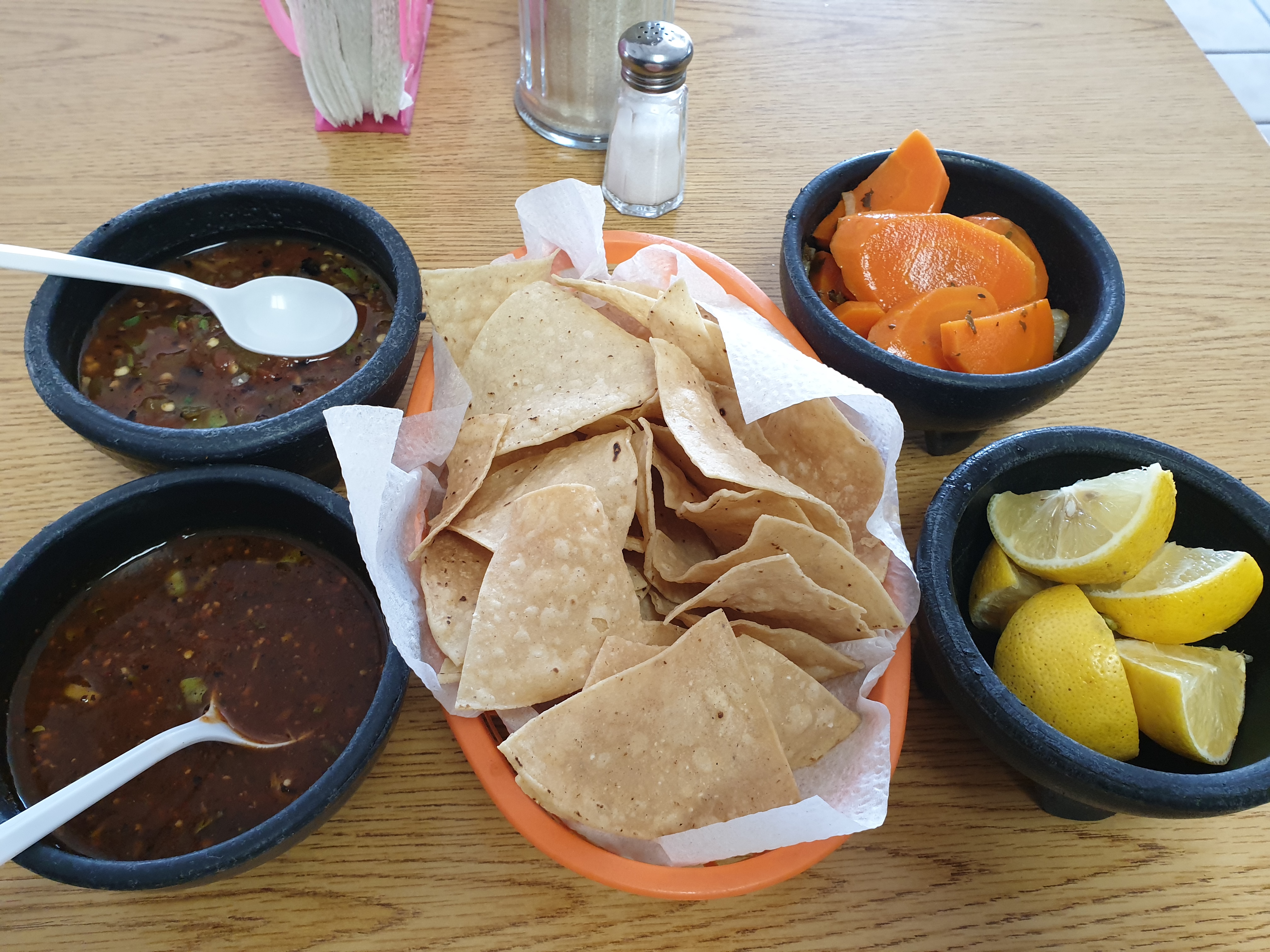 La Parrilla Restaurante image 5