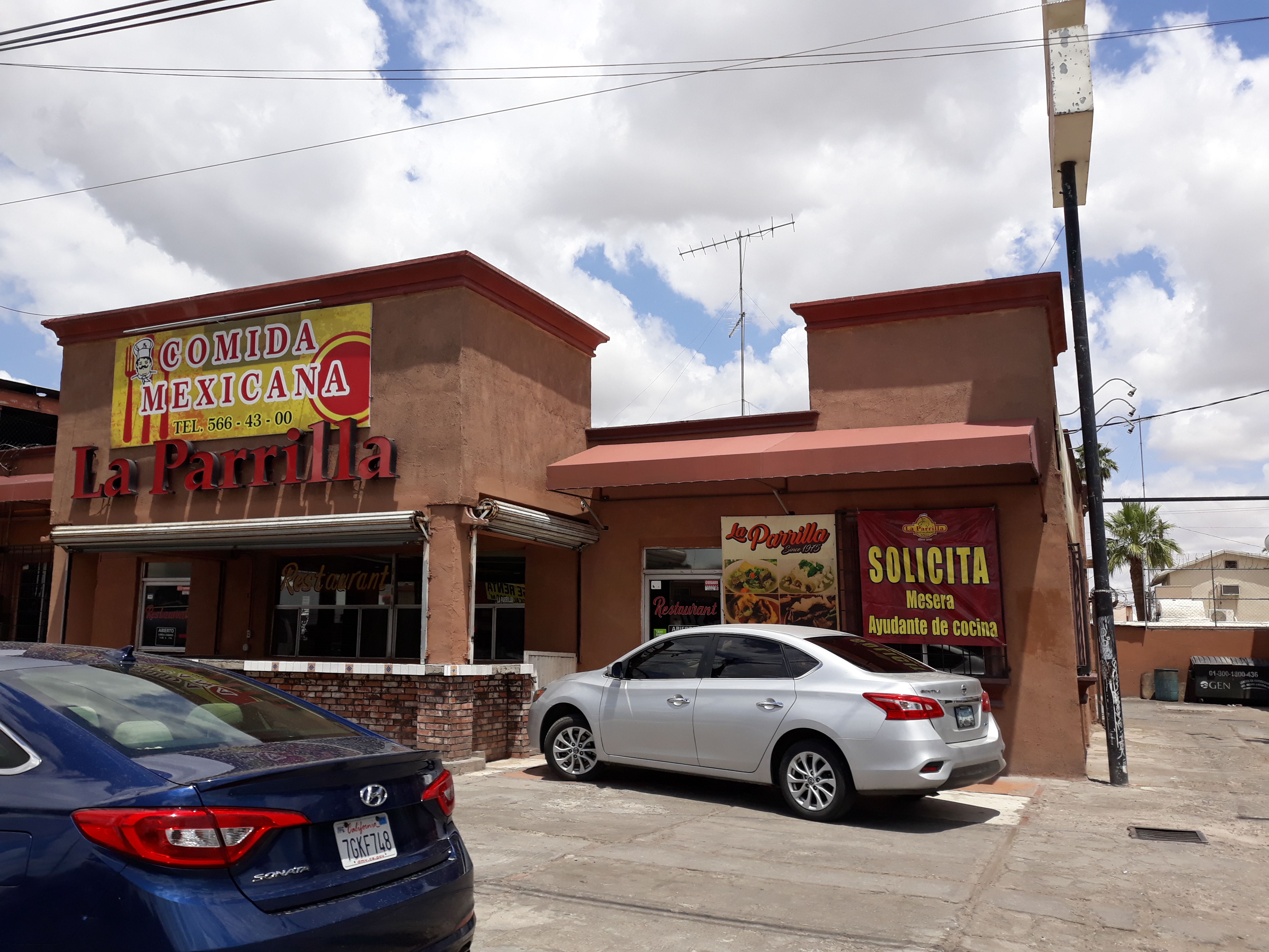 La Parrilla Restaurante image 6