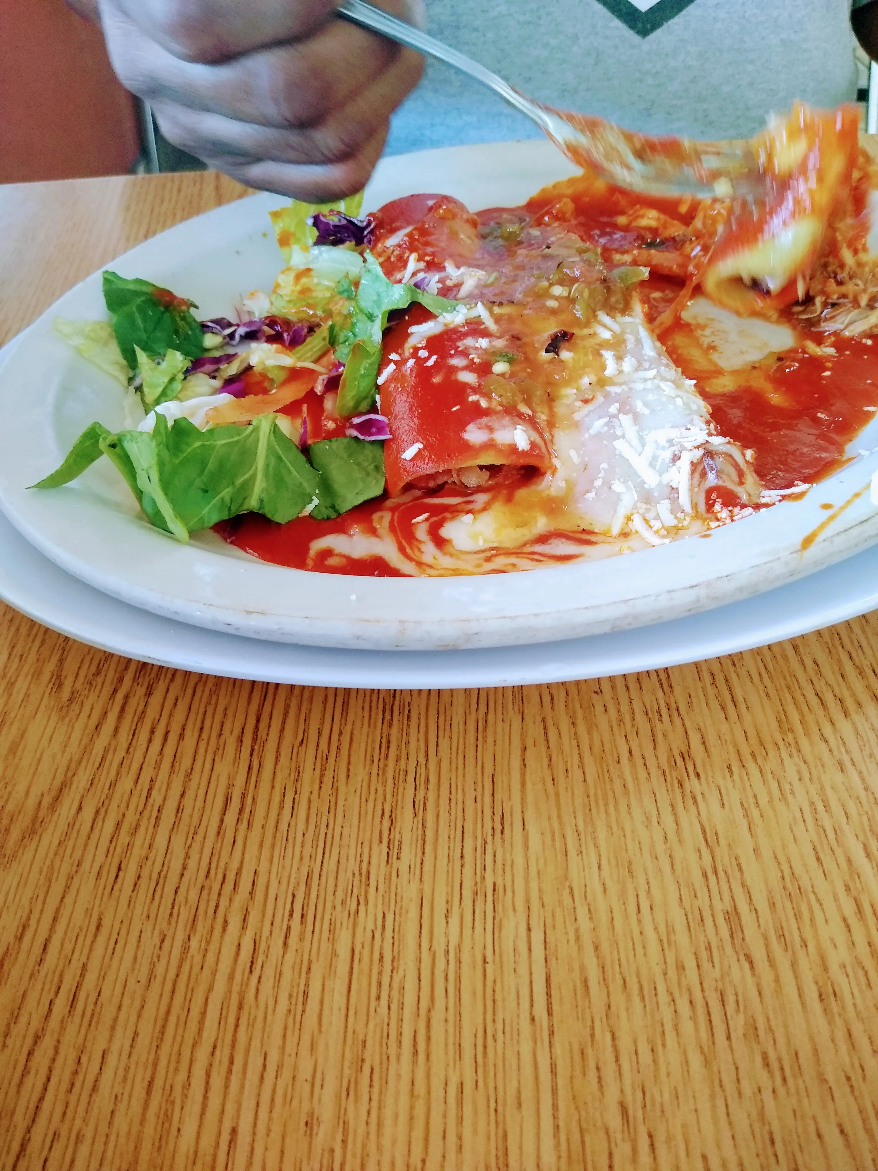 La Parrilla Restaurante image 8