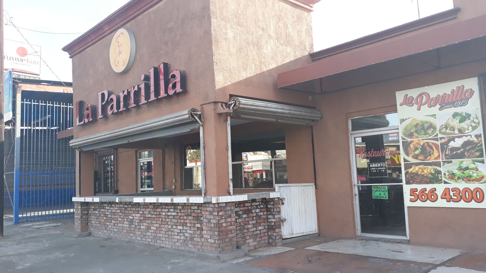 La Parrilla Restaurante image 9