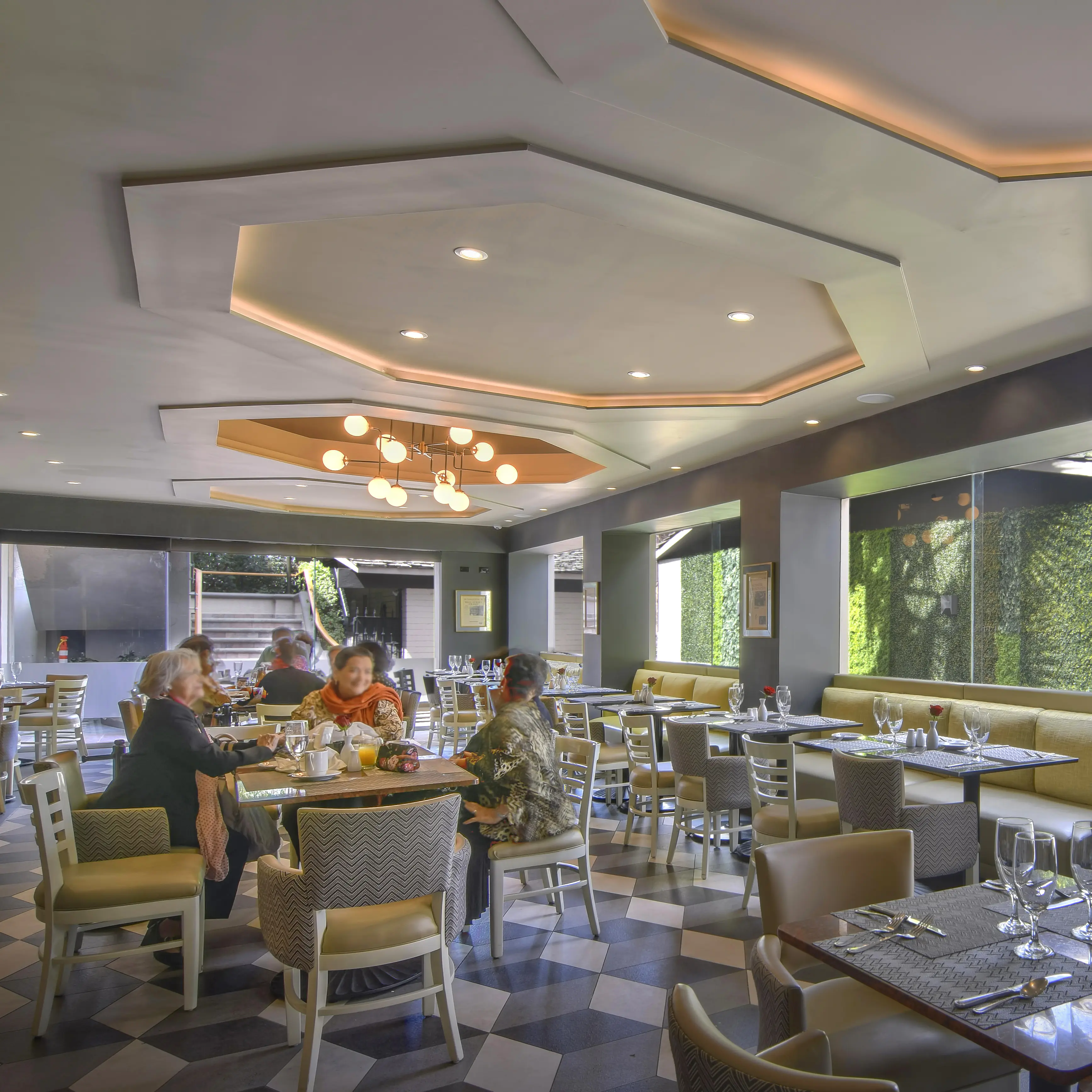 Los Portales image 3