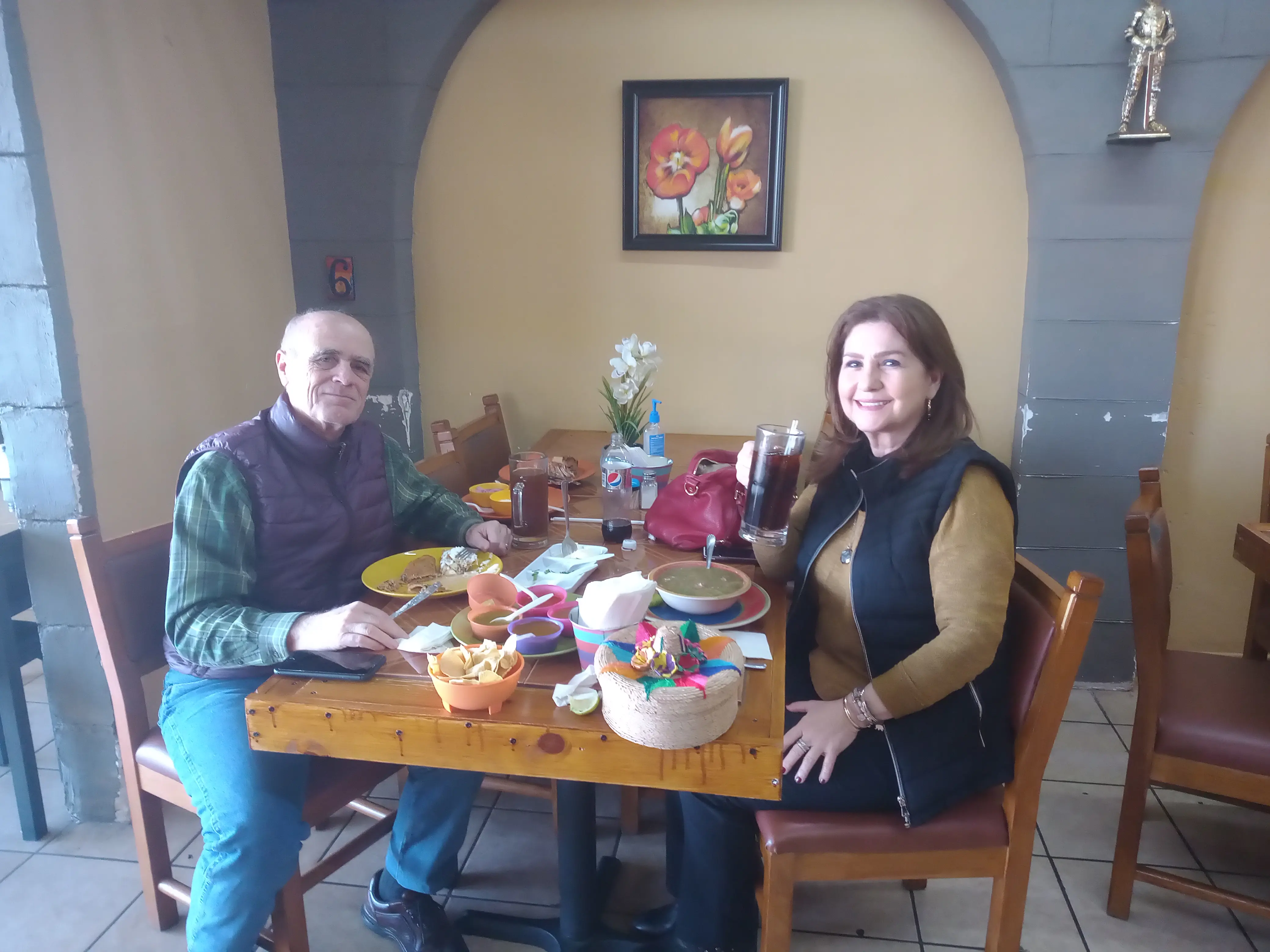 Guadalajaras Restaurant Mexicano image 1