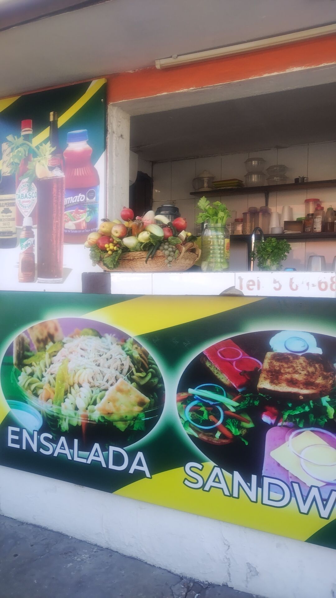 Sheny's Ensaladas y Jugos image 2