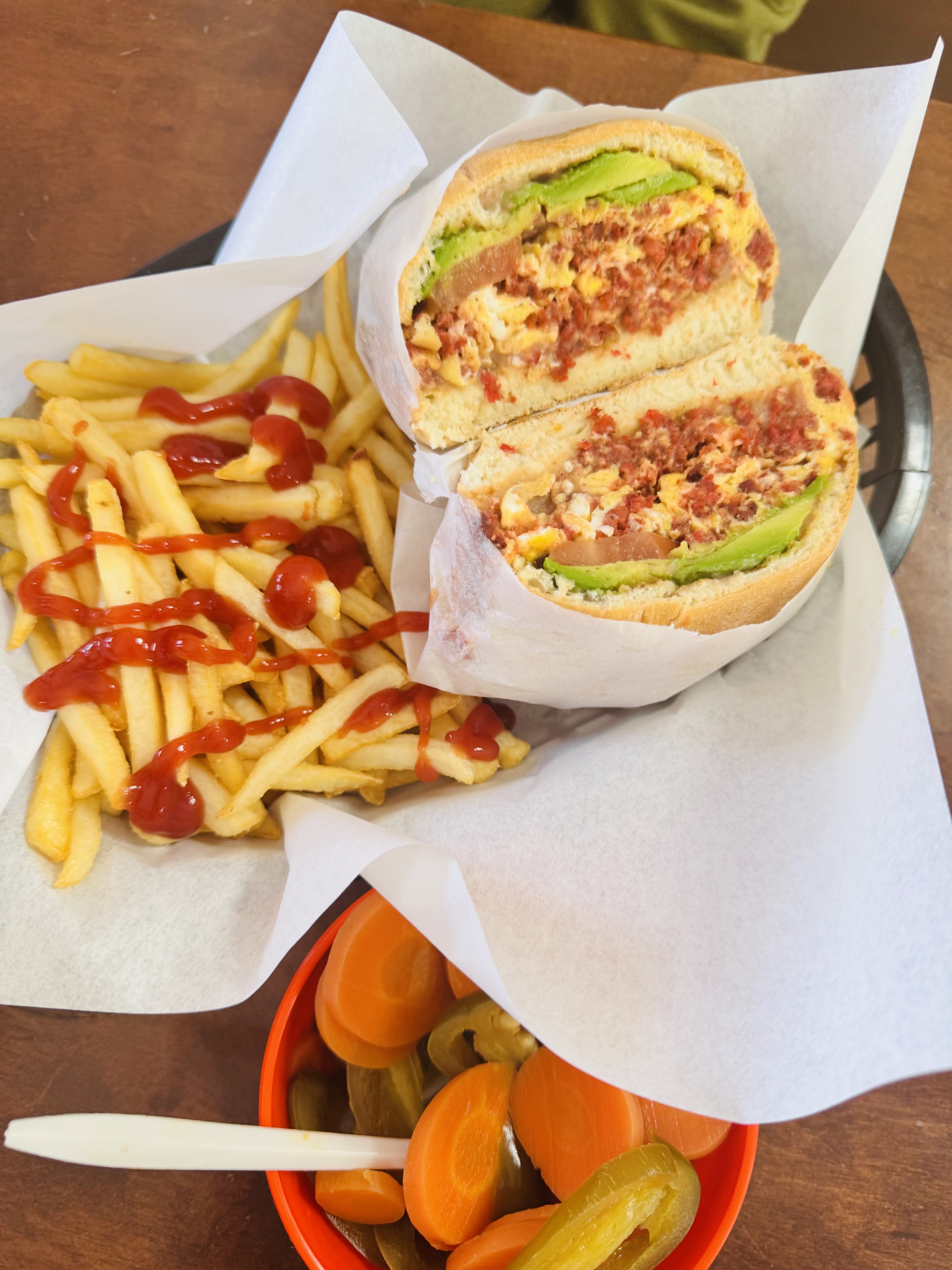 Tortas Omar - Plaza Fimbres image 3