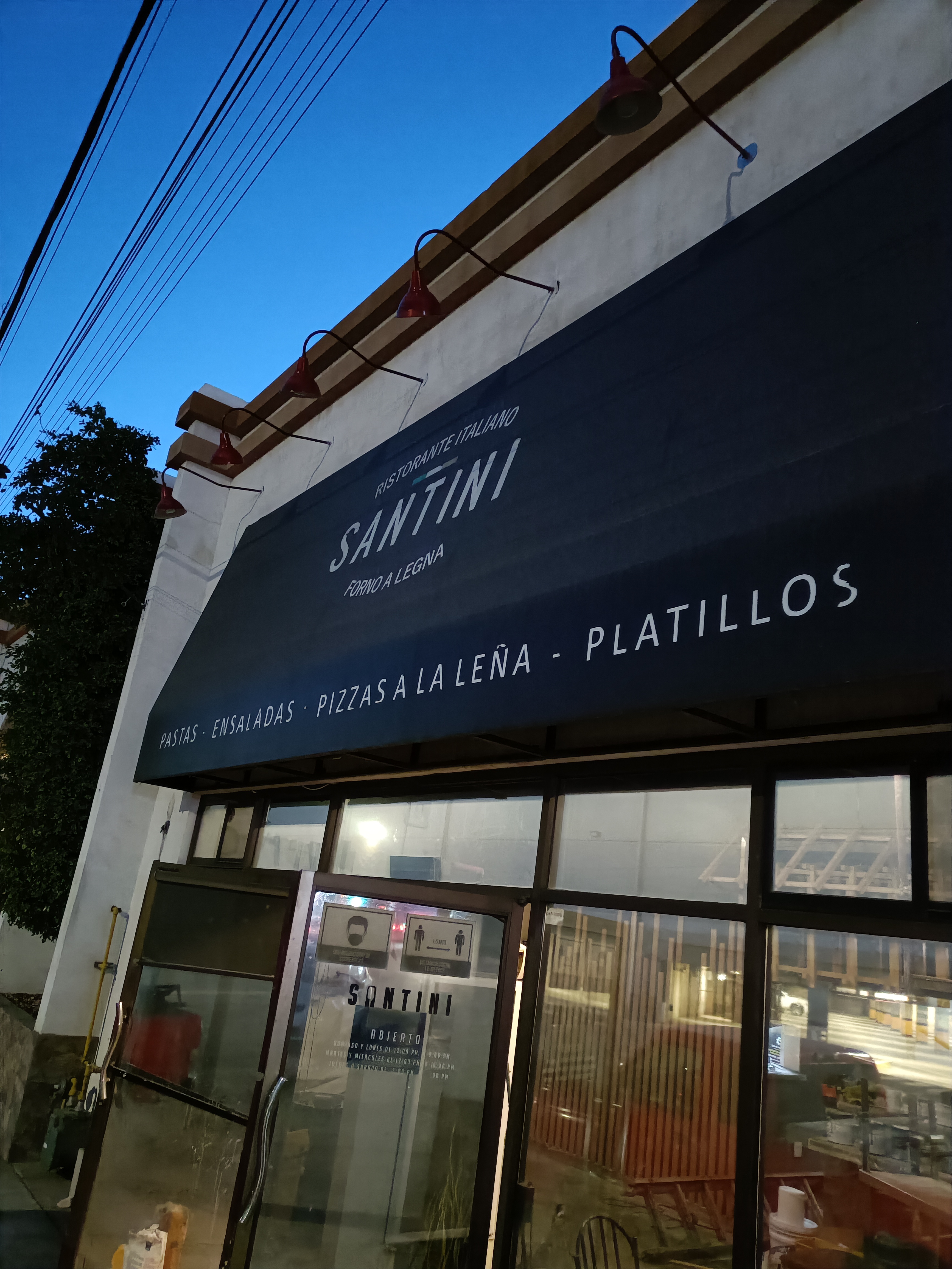 Santini Restaurant image 8